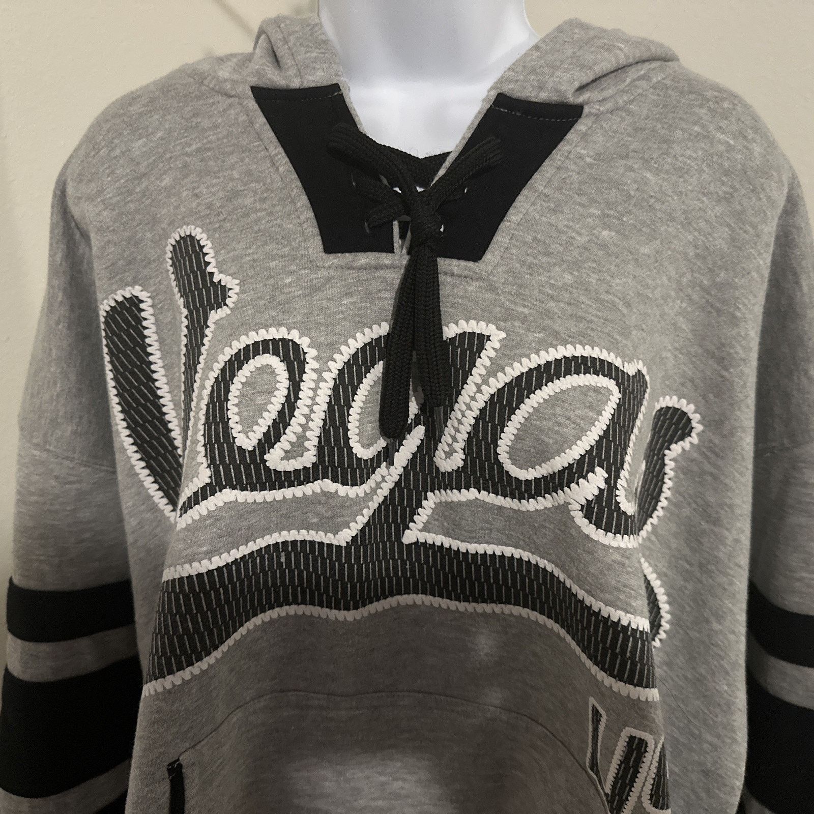 DC DC Classic XL Gray Vegas Hoodie with Striped Sleeves Size XL / US 12-14 / IT 48-50 - 2 Thumbnail