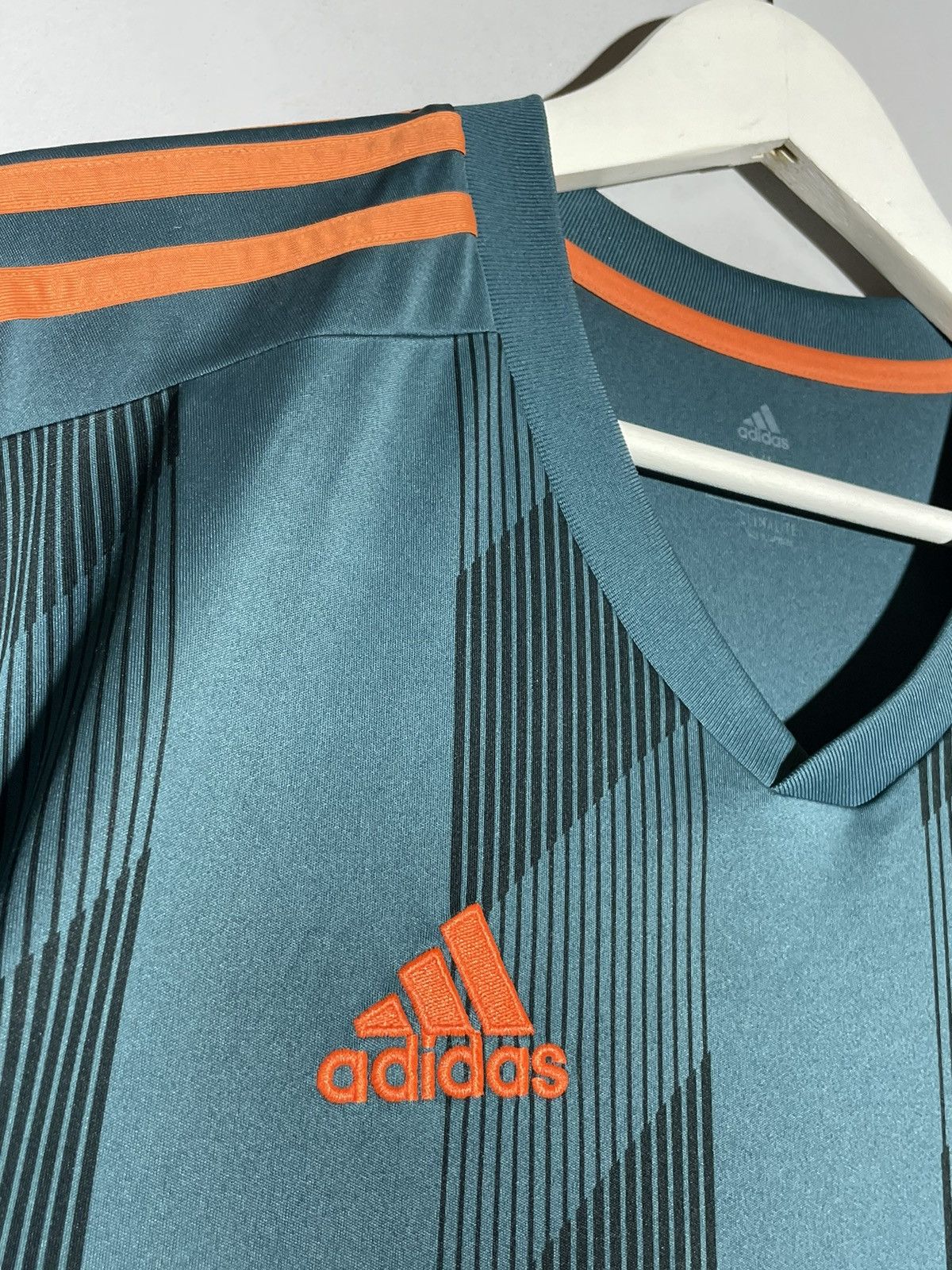 Adidas Ajax Amsterdam Adidas 2019/20 Y2k Streetwear Football Shirt Size US XL / EU 56 / 4 - 5 Thumbnail