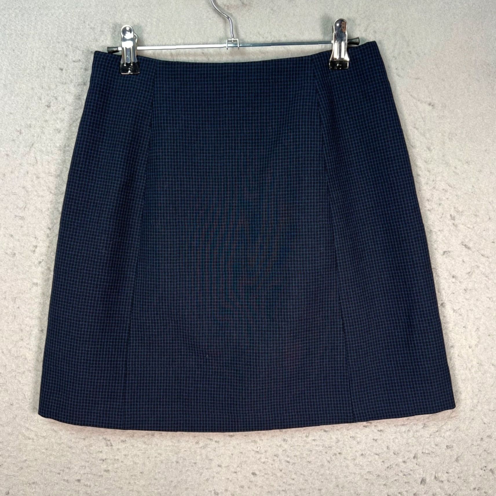 Vintage Babaton Skirt Womens Size 4 Navy Blue Mini with Subtle Check Pattern Size 27" / US 4 / IT 40 - 2 Thumbnail