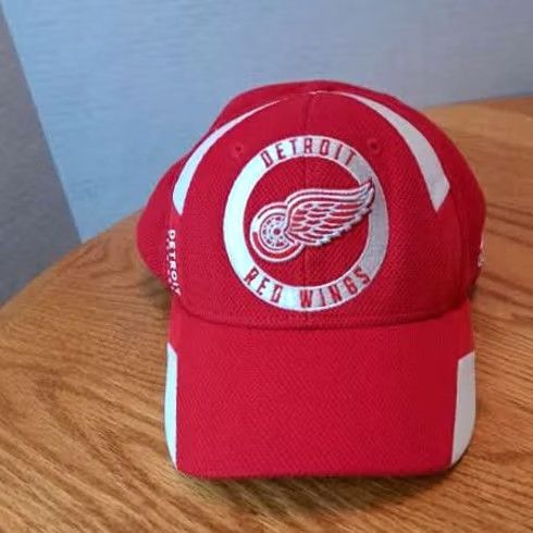 Adidas adidas Detroit Red Wings Hockey Fitted Hat LG/XL Stretch Red Baseball Cap Men XL Mens Sports Hat Size ONE SIZE - 2 Thumbnail