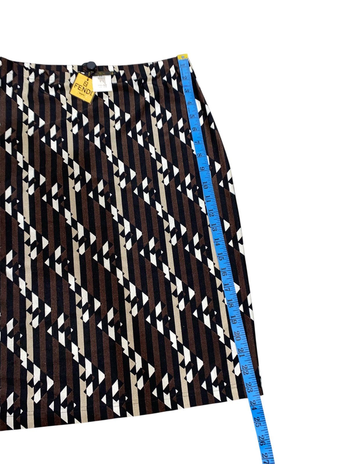 Fendi Fendi mare monogram mini skirt Size 27" / US 4 / IT 40 - 8 Thumbnail