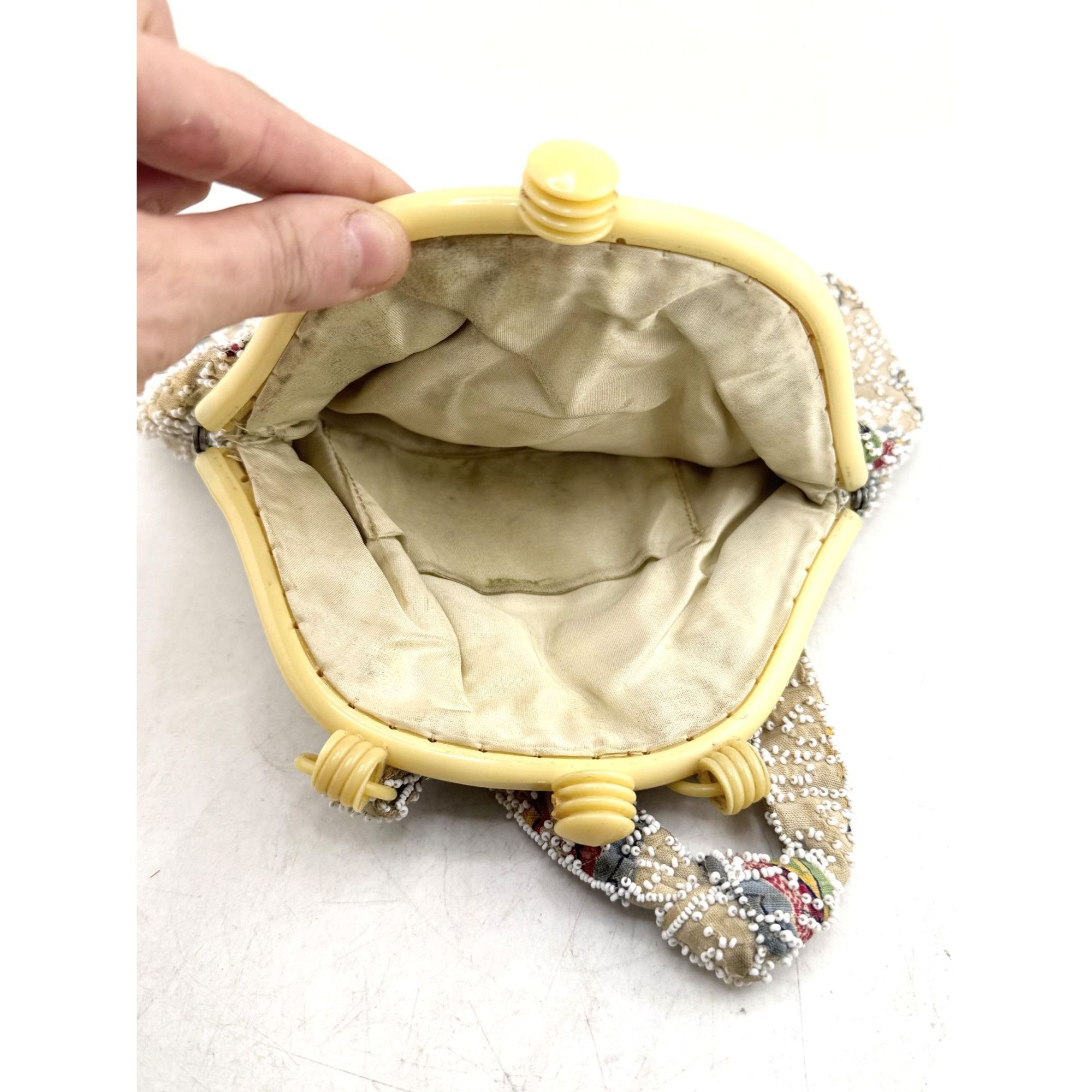 Vintage Vintage 1940s hand beaded silk floral top handle celluloid h Size ONE SIZE - 6 Thumbnail