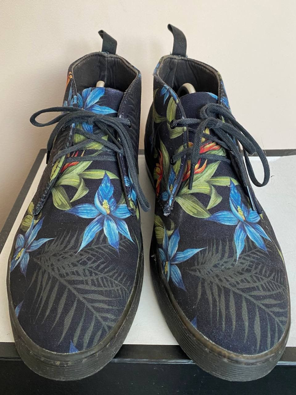 Dr. Martens Dr Martens Daytona Black Hawaiian Floral T Canvas Ankle Size US 10 / EU 43 - 2 Thumbnail