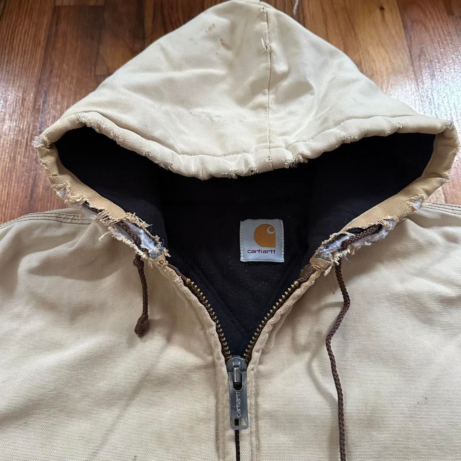 Carhartt Vintage Carhartt Distressed Full Zip Hooded Jacket size L/XL Size US XL / EU 56 / 4 - 2 Thumbnail