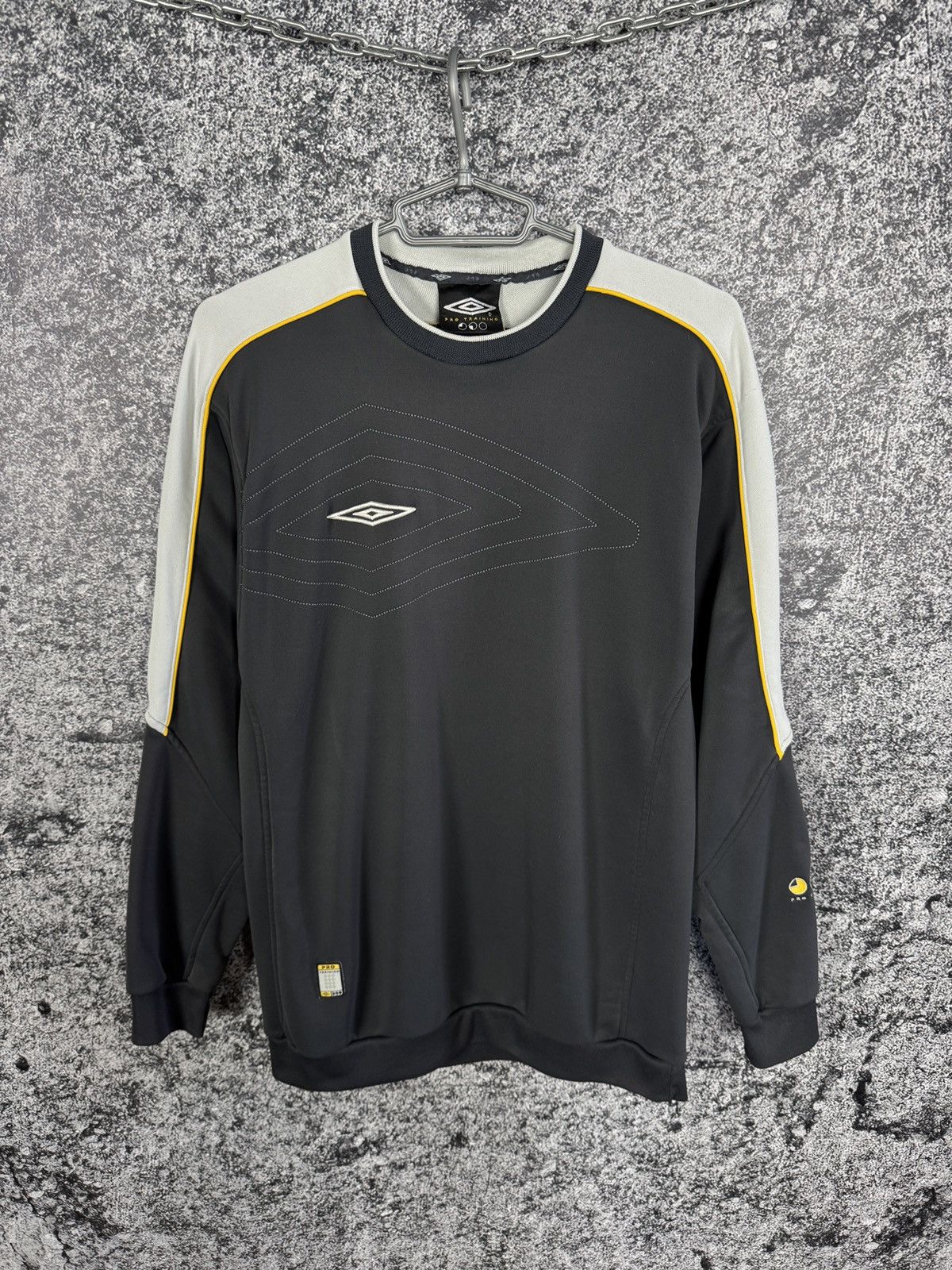 Umbro Men’s Umbro Pro Training Sweatshirt Official Product Vintage Size US M / EU 48-50 / 2 - 1 Thumbnail