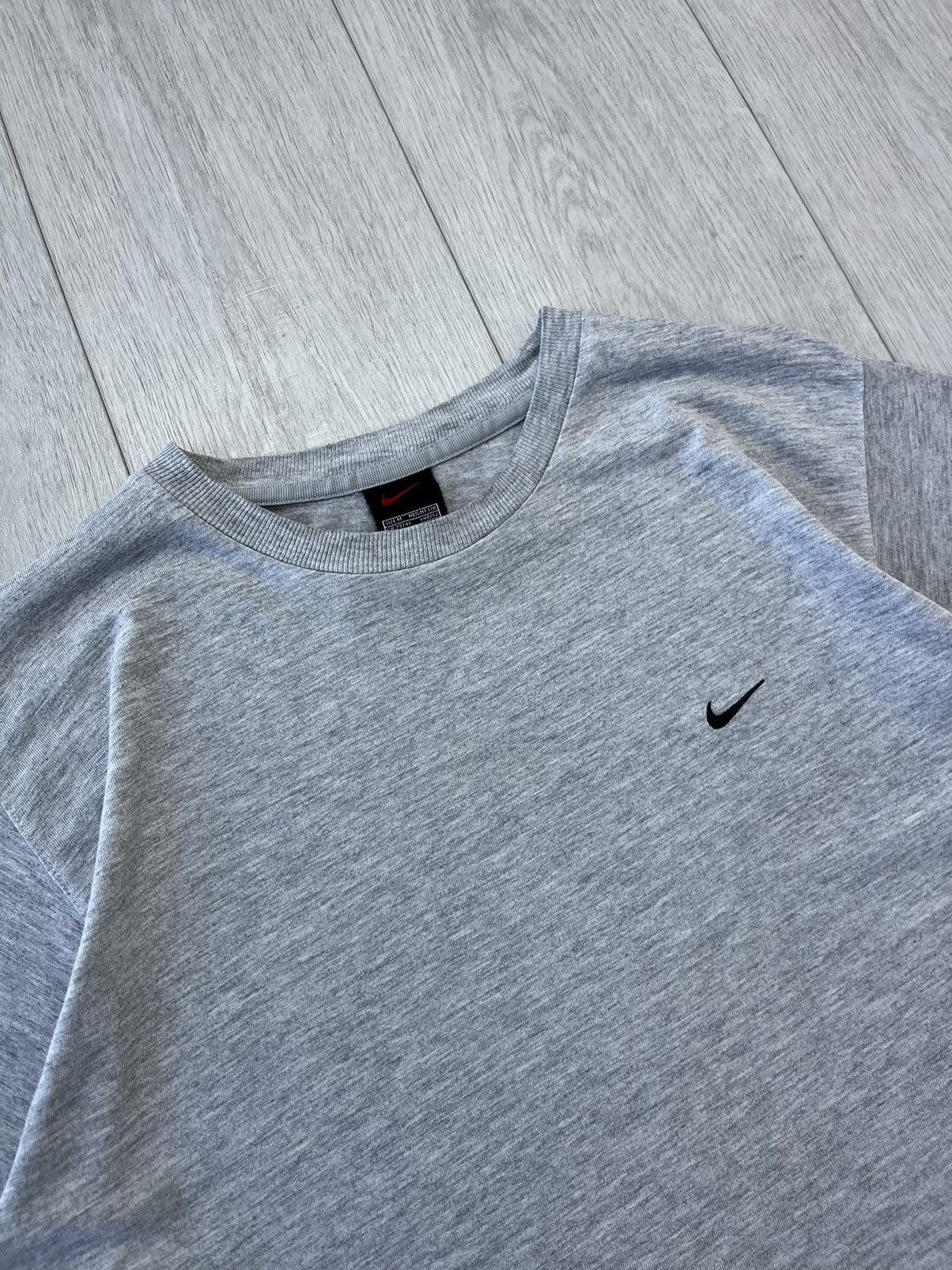 Nike × Vintage Vintage Nike T-Shirt Swoosh Logo 90s Y2K Drill Basic Shox TN Size US M / EU 48-50 / 2 - 3 Thumbnail