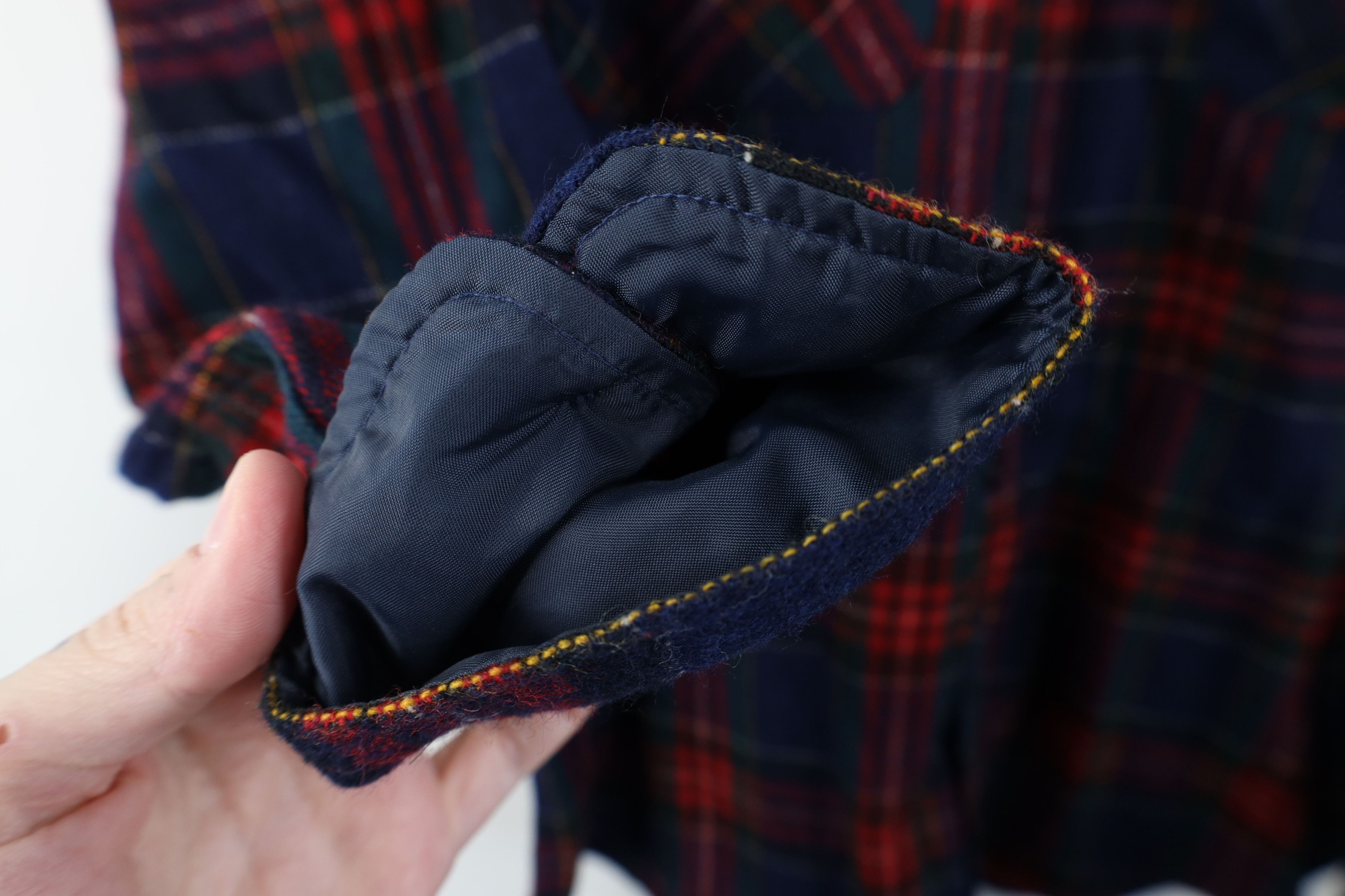 Vintage Vintage 70s Streetwear Knit Board Button Shirt Plaid Size US M / EU 48-50 / 2 - 5 Thumbnail
