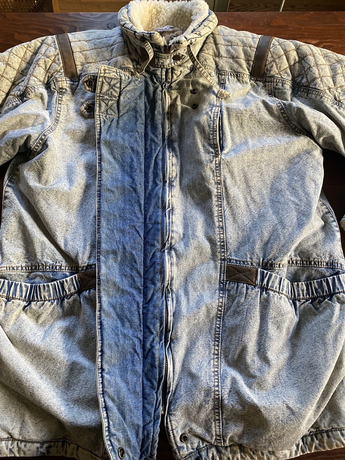 Vintage Vintage NWT 80’s Women’s Sherpa Collar Carpet Line Jean Coat Size L / US 10 / IT 46 - 5 Thumbnail
