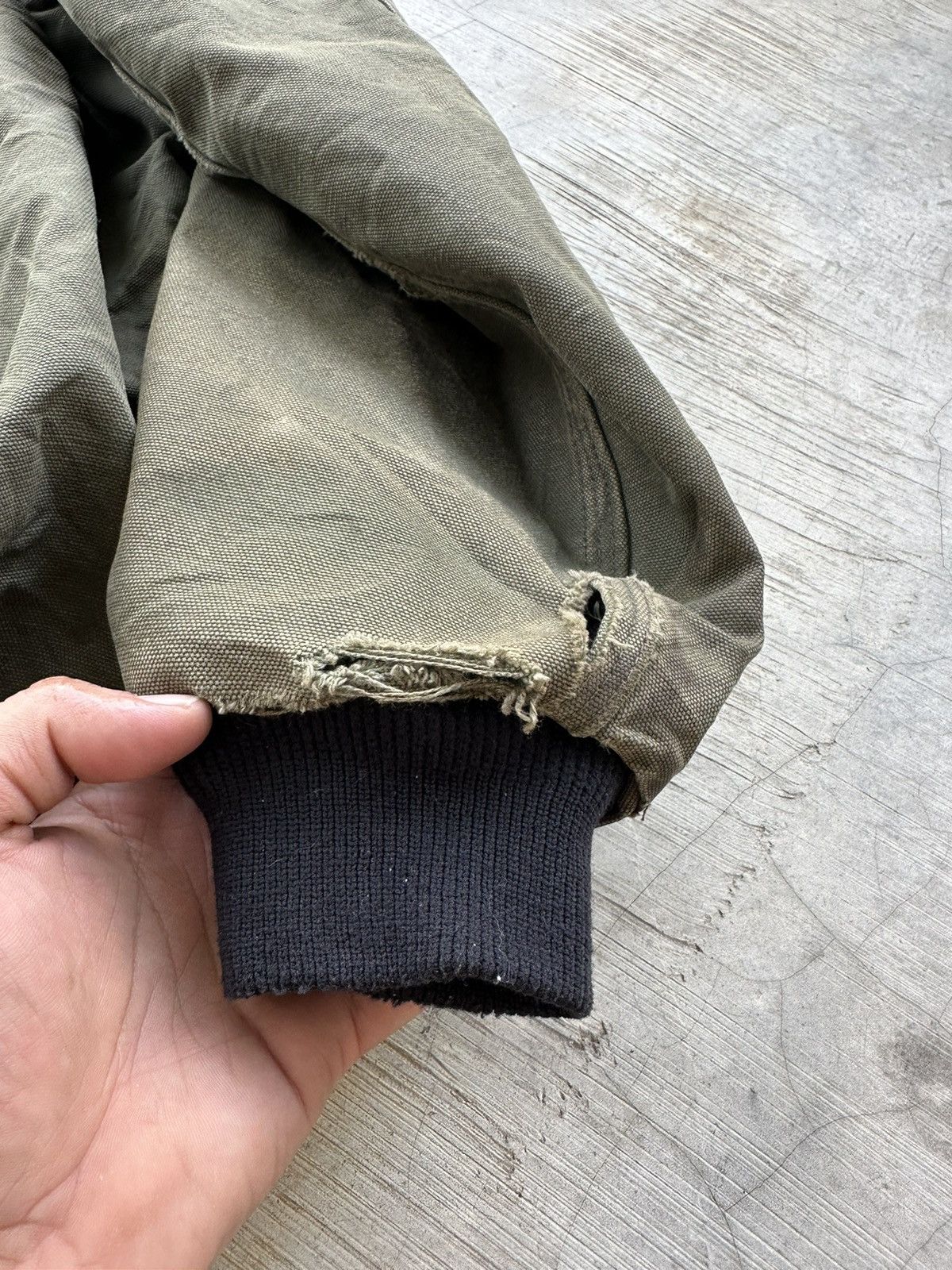 Carhartt Crazy Vintage Carhartt Hoodie Jacket Faded Green Distressed Size US L / EU 52-54 / 3 - 18 Thumbnail