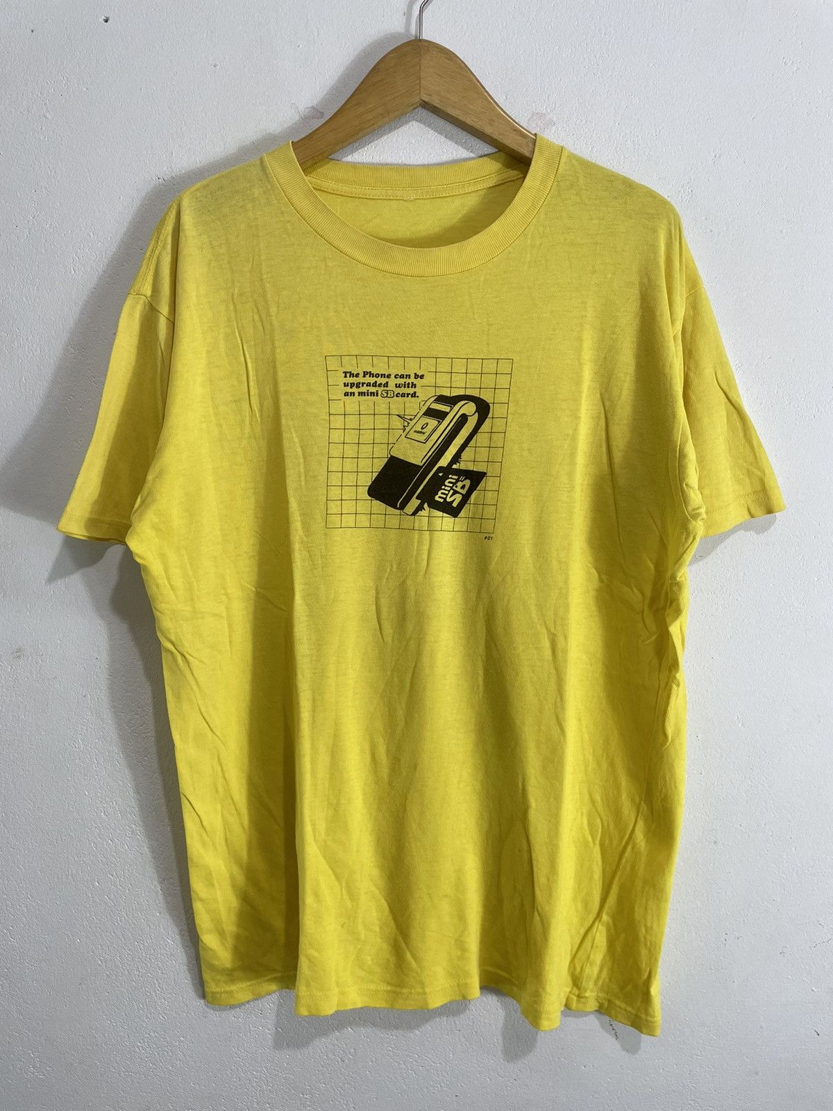 Apple Vintage tech celuler Vodafone Tshirt Size US L / EU 52-54 / 3 - 1 Thumbnail