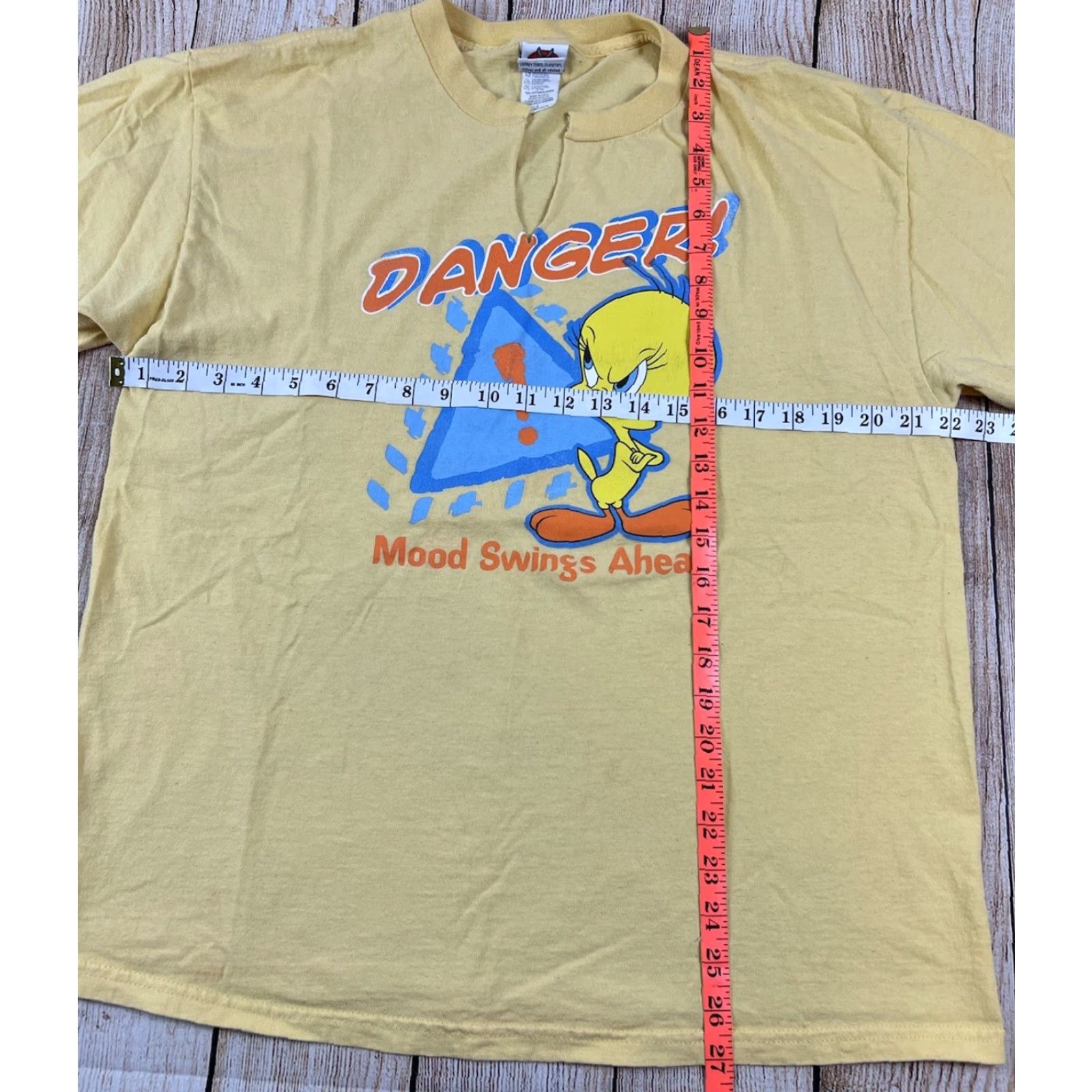Vintage VINTAGE Tweety Bird Shirt Yellow 90s Looney Tunes T-Shirt Short Sleeve Graphic Print Crew Neck Large Men / Women? Size US L / EU 52-54 / 3 - 6 Thumbnail