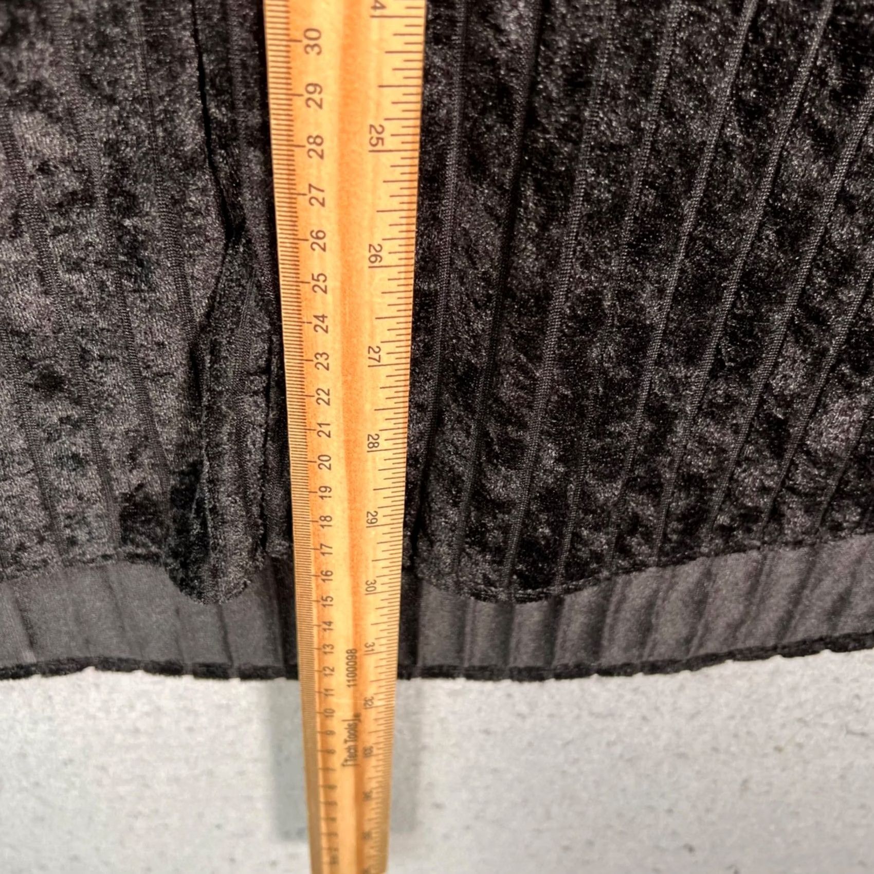 Zara Zara Womens Size Small Black Velvet Striped Button Up Shirt Regular Fit Size S / US 4 / IT 40 - 5 Thumbnail