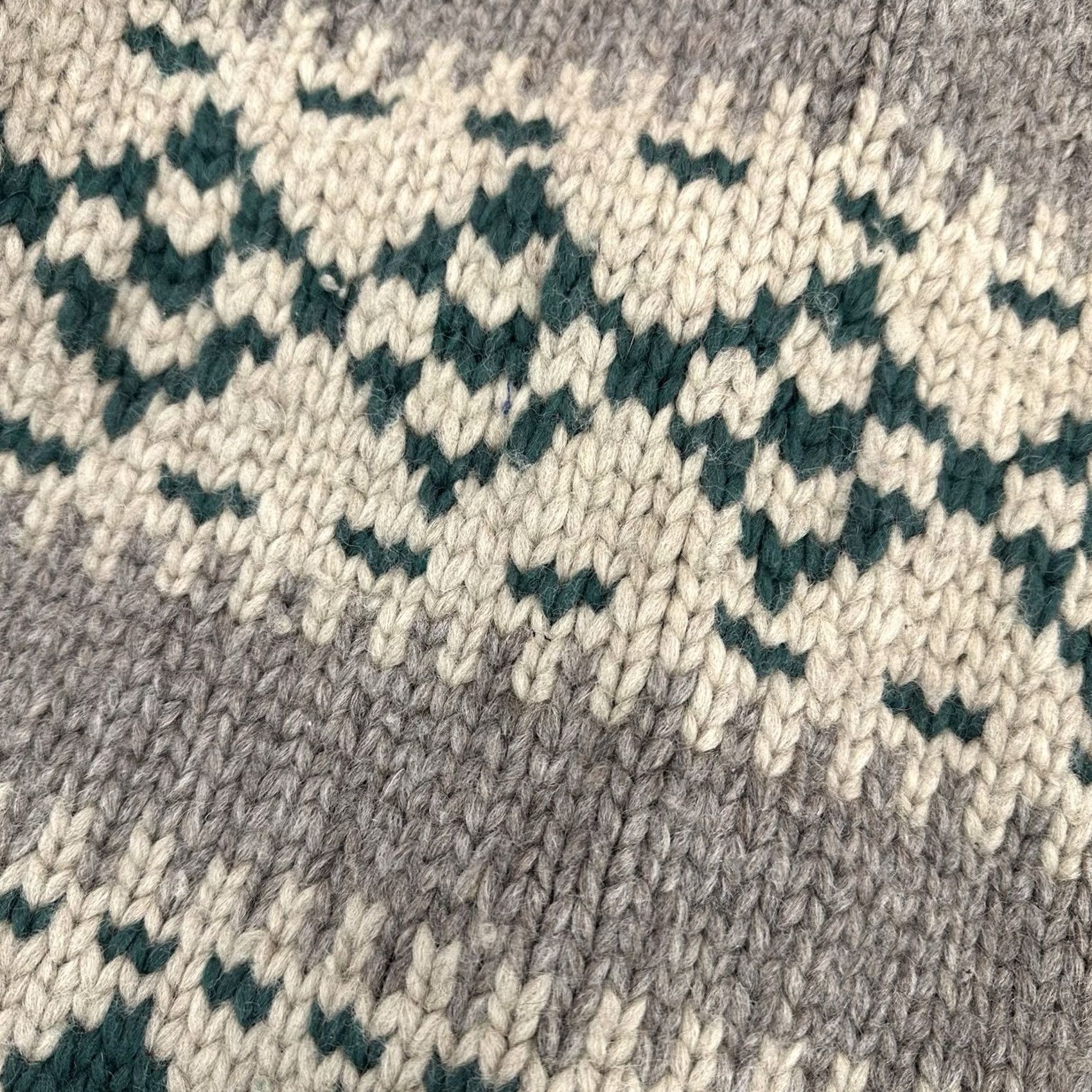 Vintage VINTAGE Green Gray Hand Knit Cowichan Zip Thick Knit Sweater M/L Men Size US M / EU 48-50 / 2 - 7 Thumbnail
