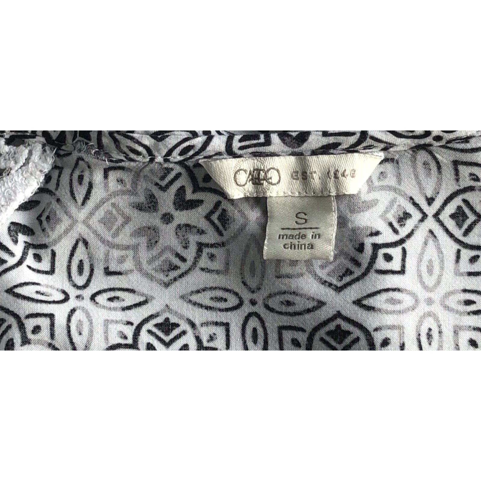Vintage Cato Blouse Shirt Geometric Lace 3/4 Sleeves Tassel Accents Boho Hippie Black White S Womens Size S / US 4 / IT 40 - 5 Thumbnail
