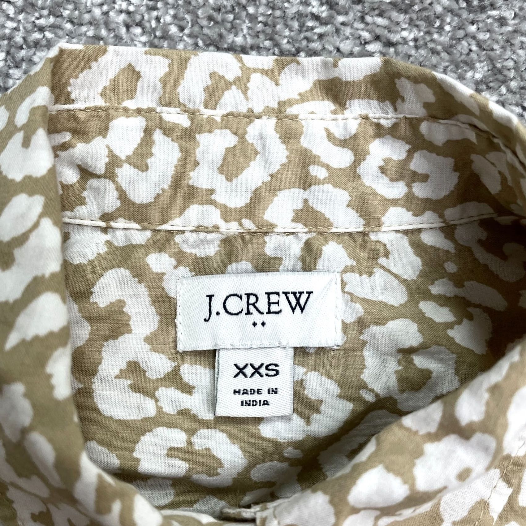 J.Crew J.CREW Animal Print Button-Down Shirt Womens XXS Brown White Long Sleeve Cotton Shirt Size XXS / US 00 / IT 34 - 7 Thumbnail