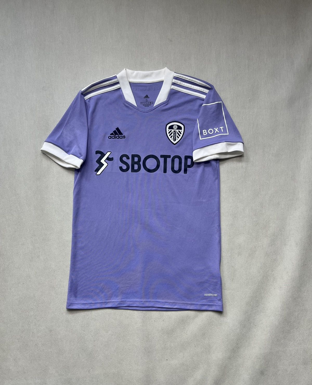 Adidas Adidas Leeds United 2021/2022 Soccer Jersey Size US S / EU 44-46 / 1 - 1 Thumbnail