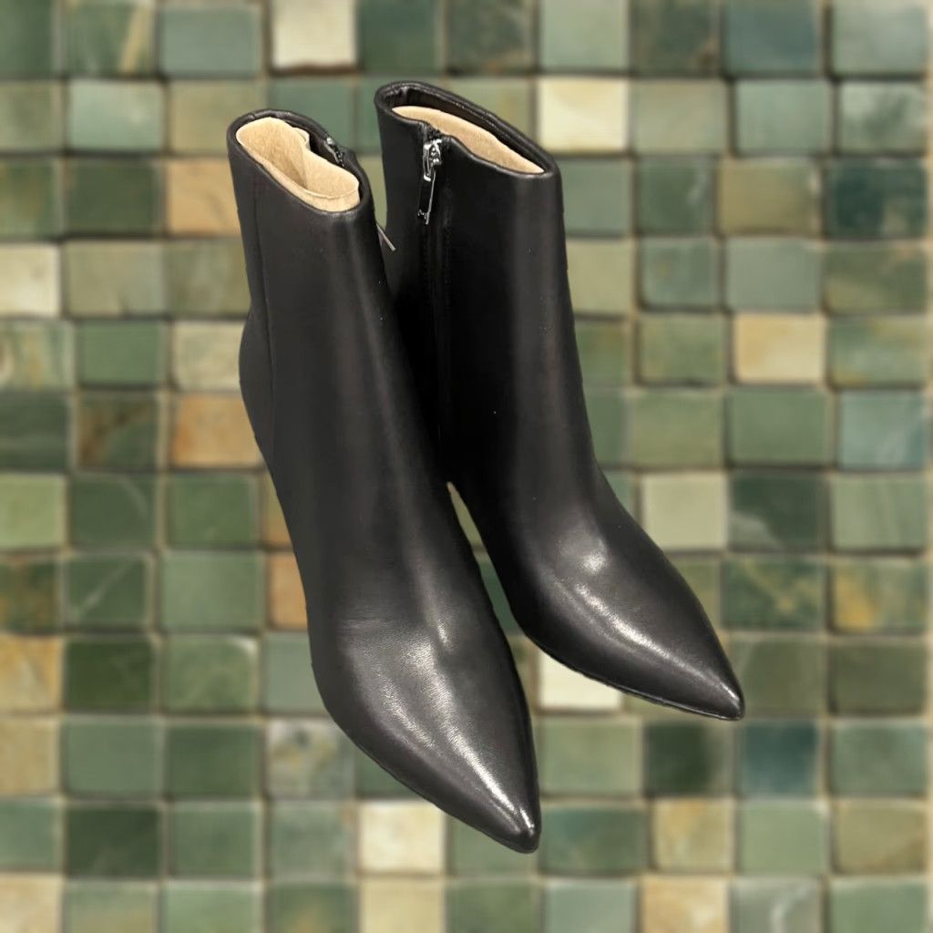 VINTAGE MARC FISHER Women's Bootie Ankle Heel Size Black Leather