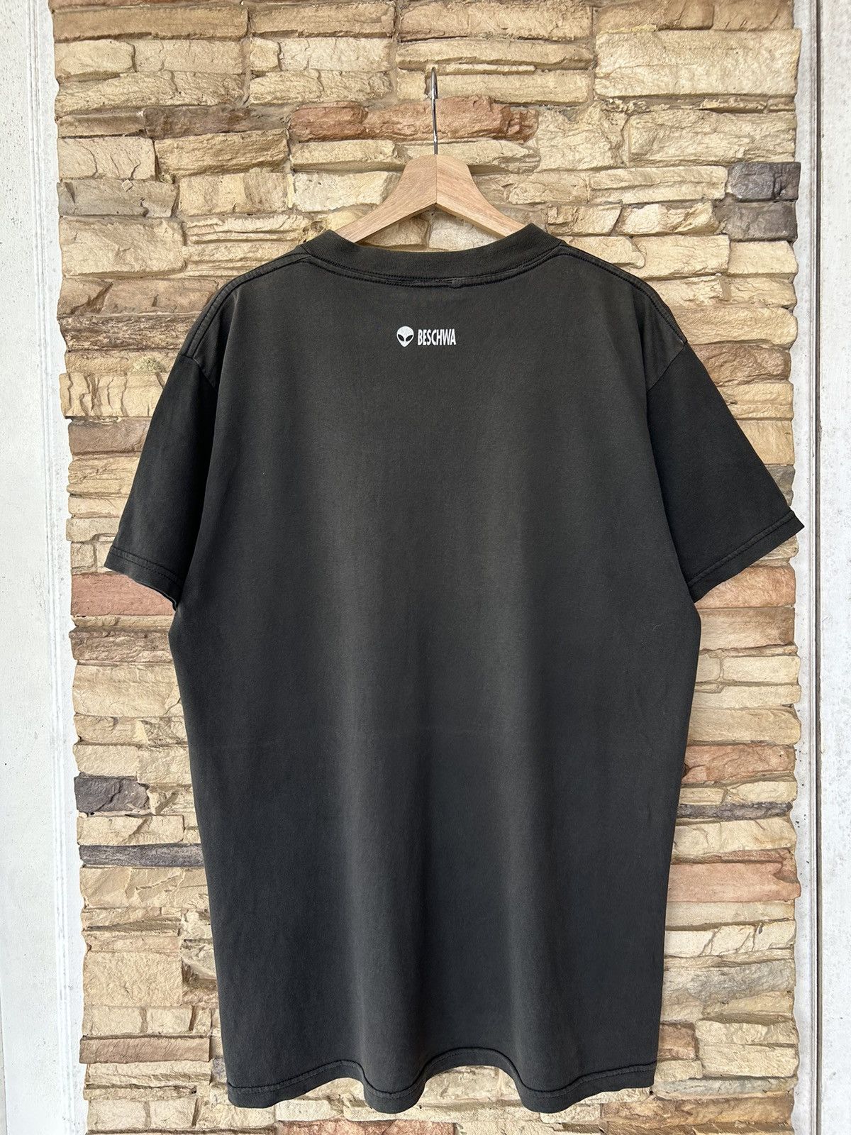 Vintage Rare Vintage Alien Defence Projects Beschwa Tees Distressed Faded Size US L / EU 52-54 / 3 - 9 Thumbnail