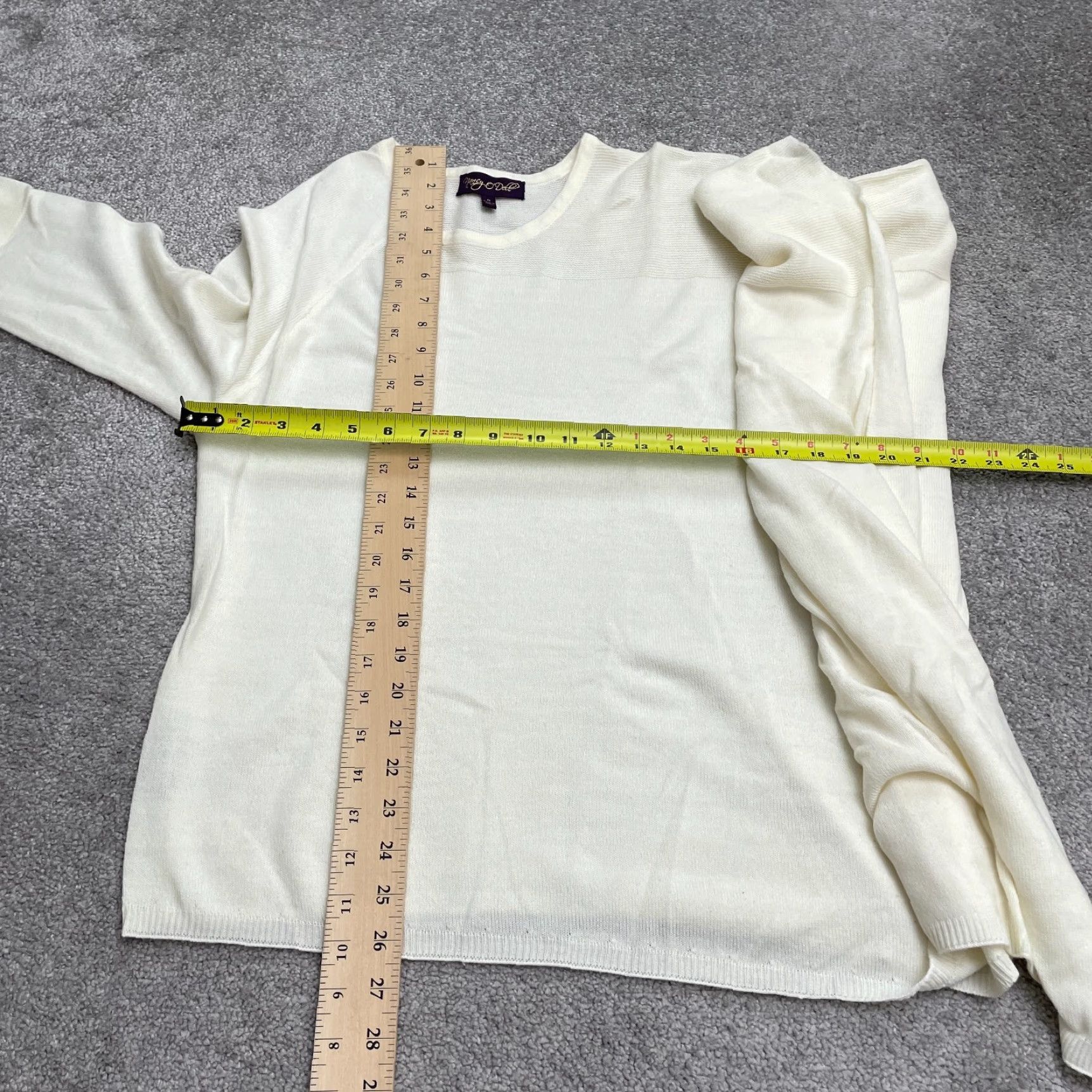 Vintage Nancy O'dell Acrylic Pullover Sweater Womens M Ivory Crew Neck Asymmetrical Knit Regular Long Sleeve All Seasons Breathable Logo Vintage No Size M / US 6-8 / IT 42-44 - 6 Thumbnail
