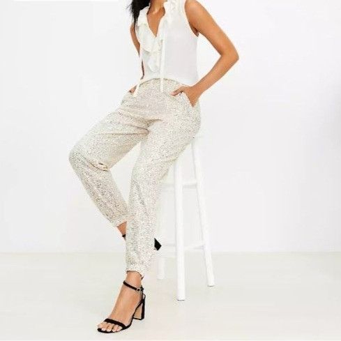 Loft Loft Petites XS Sequin Jogger Pants Gold Sparkly Elastic Wai Size 26" / US 2 / IT 38 - 1 Thumbnail