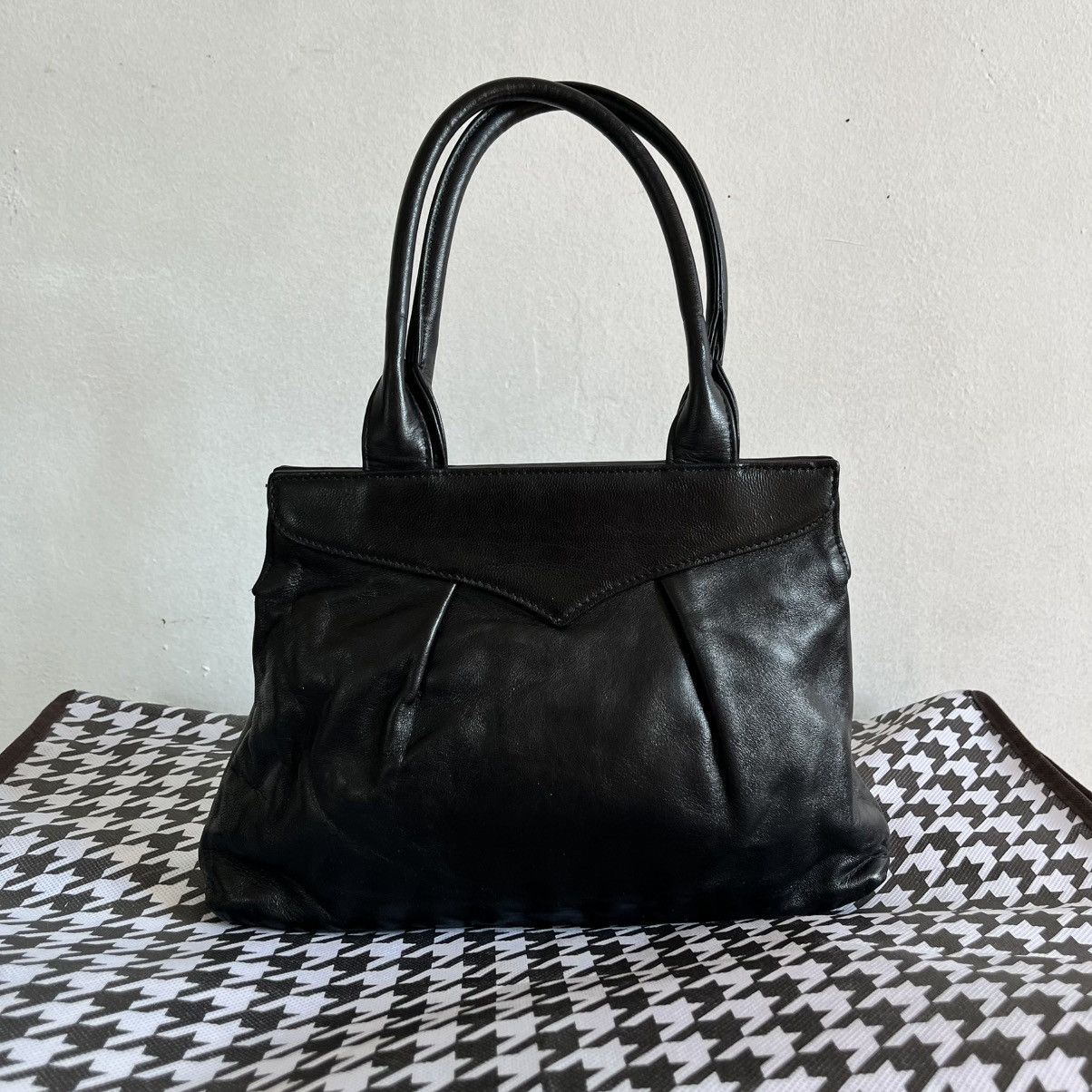 Vivienne Westwood VIVIENNE WESTWOOD SMALL LEATHER HAND BAG Size ONE SIZE - 10 Thumbnail