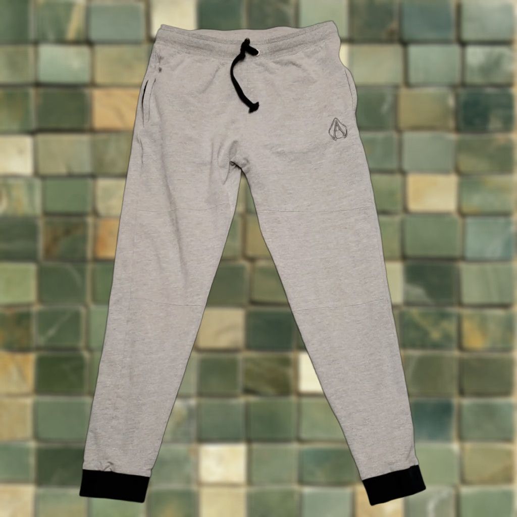 Champion VINTAGE Jogger Pants Men XL Gray Draw String Elastic Waist Sweats Running Cotton Spandex Size US 36 / EU 52 - 1 Thumbnail