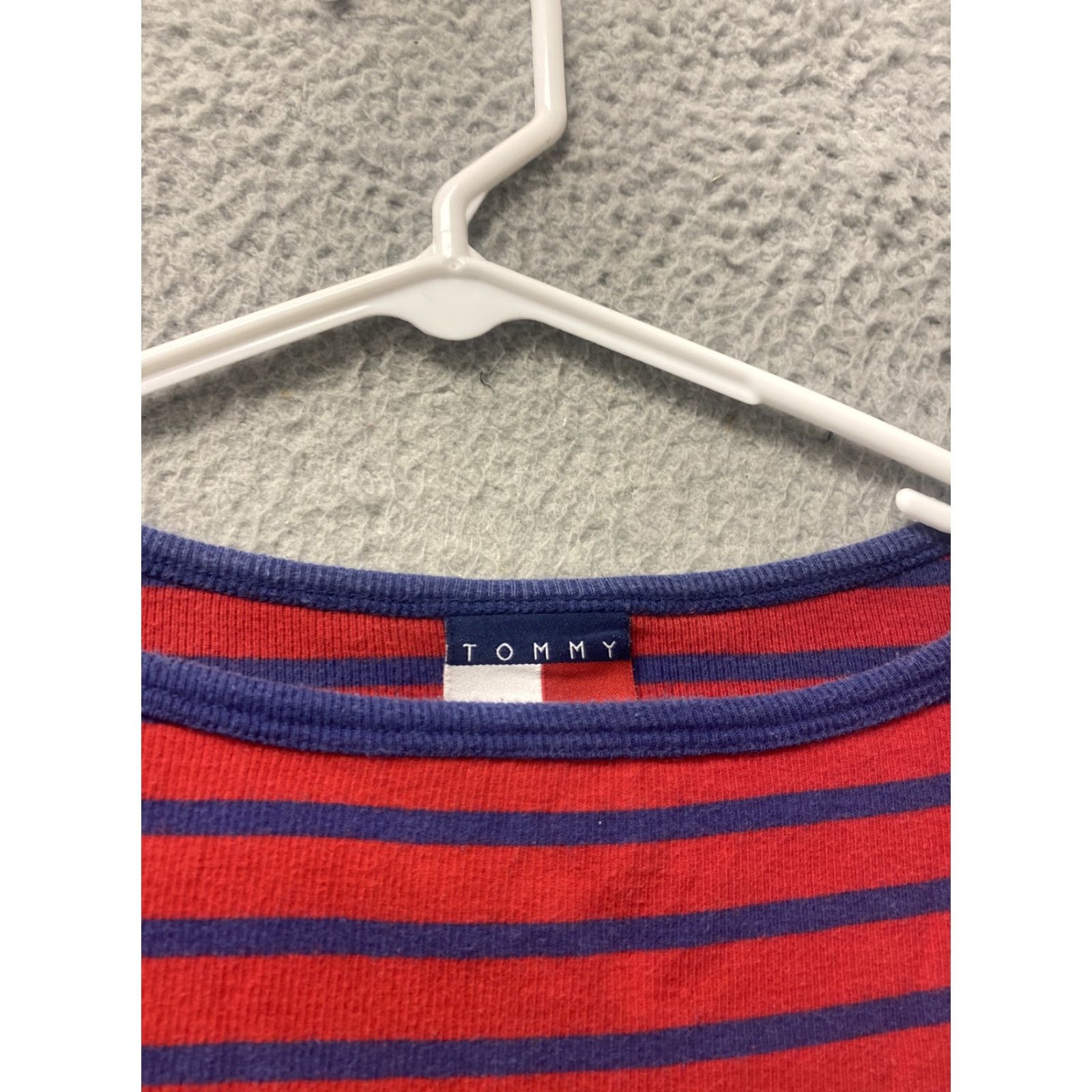 Tommy Hilfiger Tommy Hilfiger Sport T Shirt Womens XL Red White Short Sleeve /102-22 Size XL / US 12-14 / IT 48-50 - 4 Thumbnail