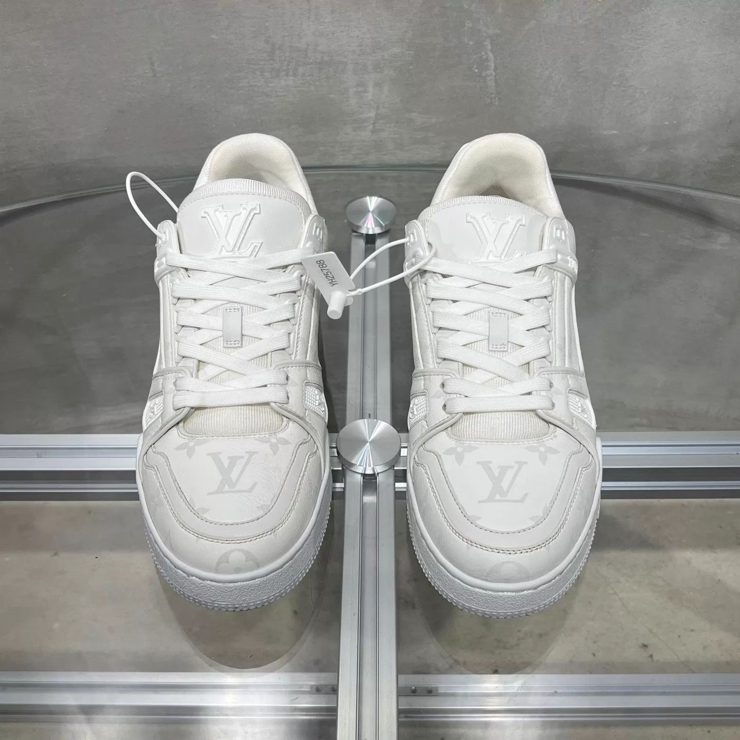 Louis Vuitton LV Trainer White Monogram Allover UK7.5/41.5 YH26549 Size US 8.5 / EU 41-42 - 1 Thumbnail