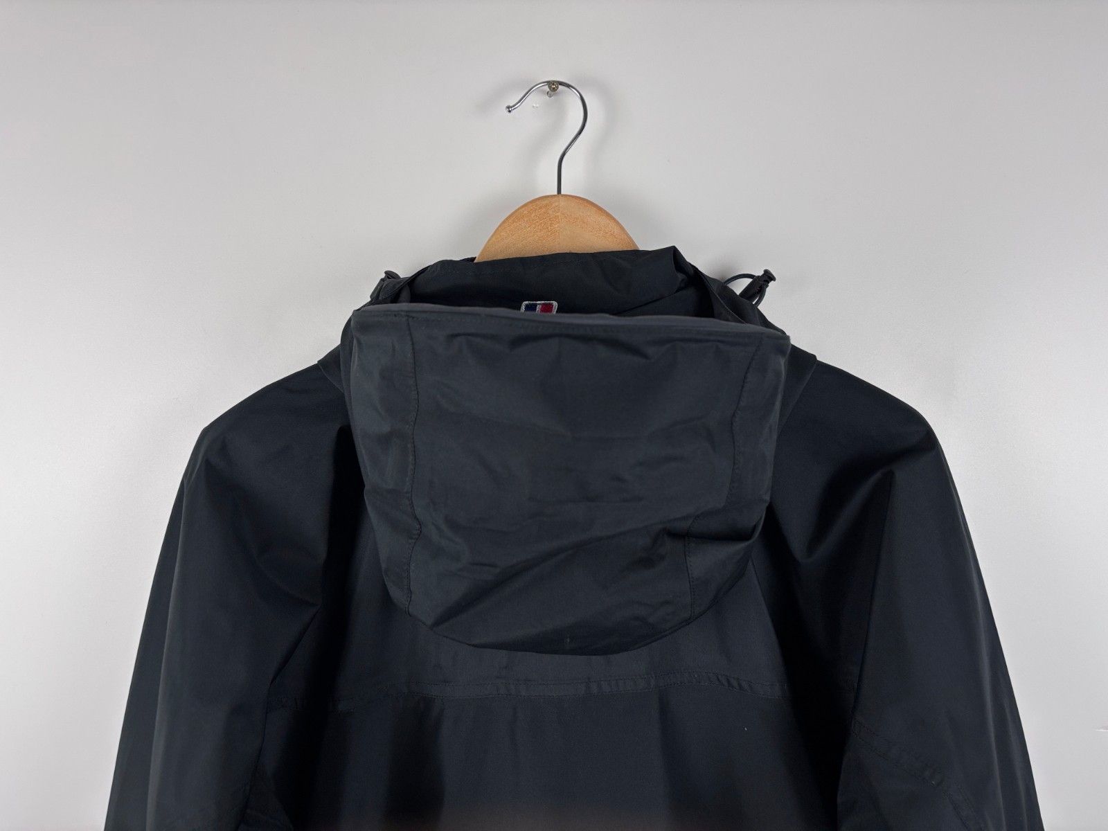 Berghaus Berghaus Cornice Gore-Tex InterActive Jacket Outdoor Black L Size US L / EU 52-54 / 3 - 6 Thumbnail