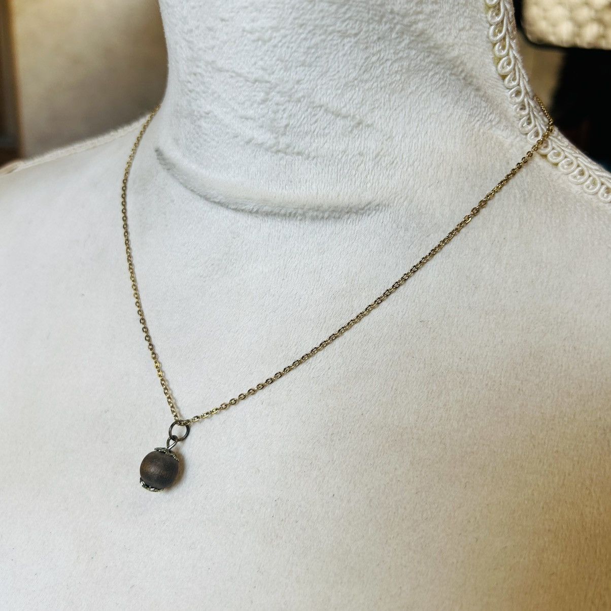 Vintage Handcrafted vintage wood bead pendant on chain necklace Size ONE SIZE - 4 Thumbnail