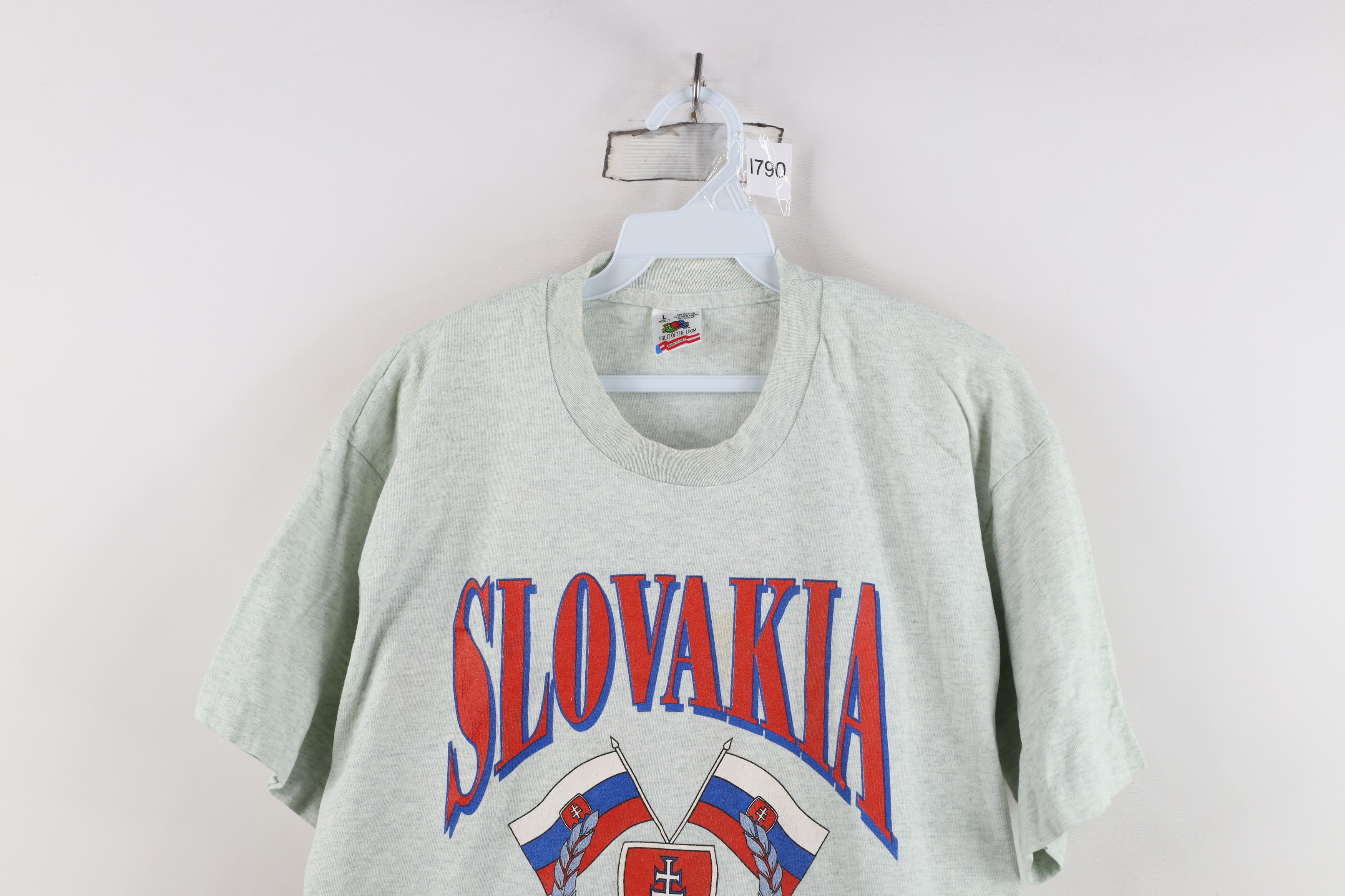 Vintage Vintage 90s Slovakia Slovensko T-Shirt Heather Gray USA Size US L / EU 52-54 / 3 - 2 Thumbnail