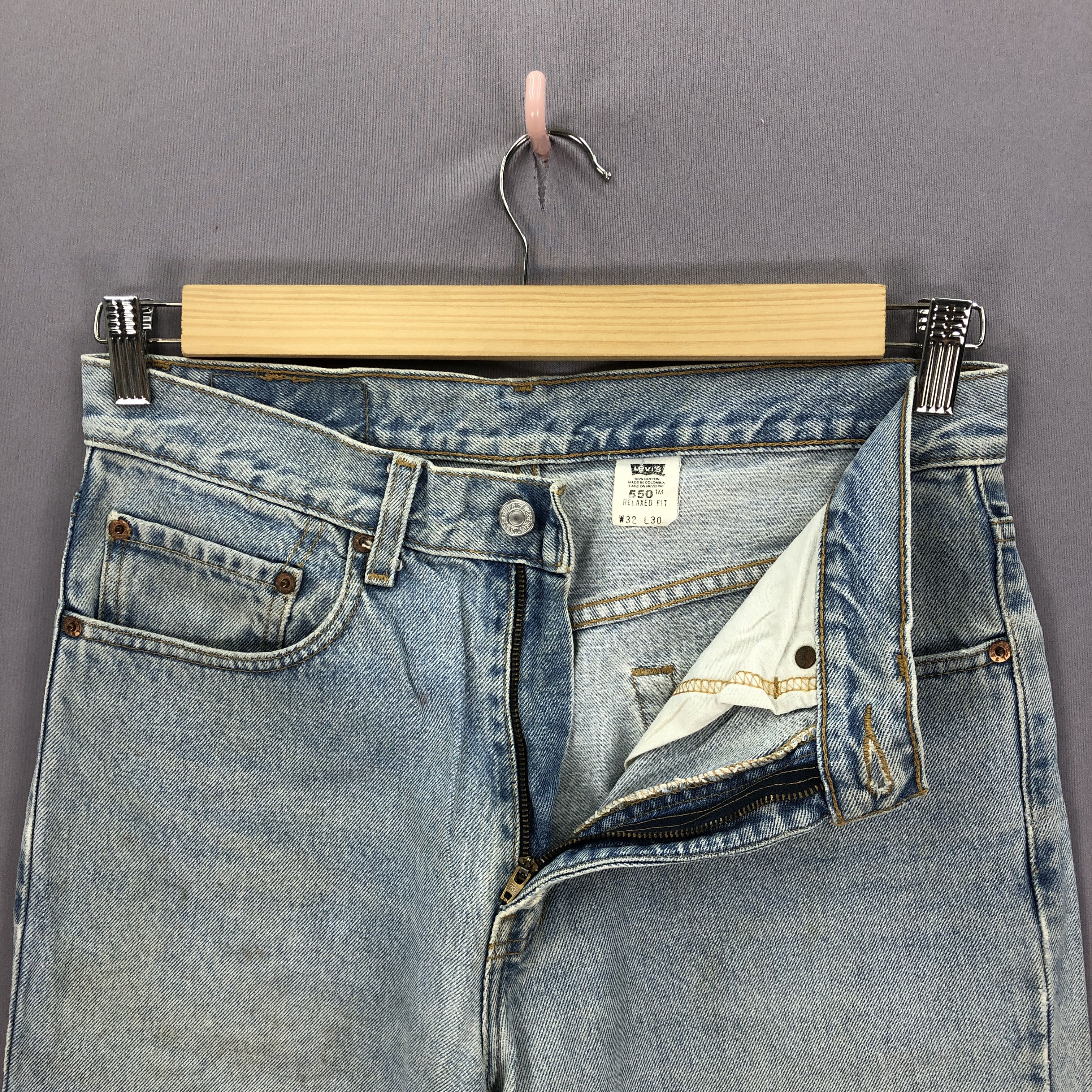 Levi's Vintage Levis 550 Light Wash Jeans Levi's Sun Faded Denim Size US 30 / EU 46 - 5 Thumbnail