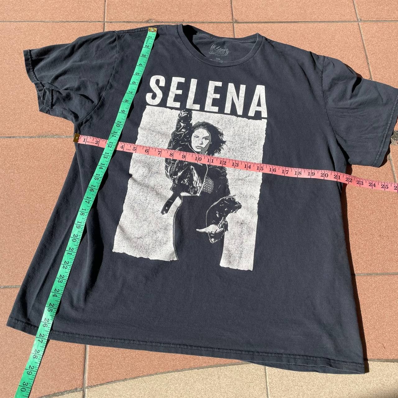 Vintage ⭐️SALE⭐️ [XL] SELENA VINTAGE PHOTO TEE TSHIRT Size US XL / EU 56 / 4 - 3 Thumbnail