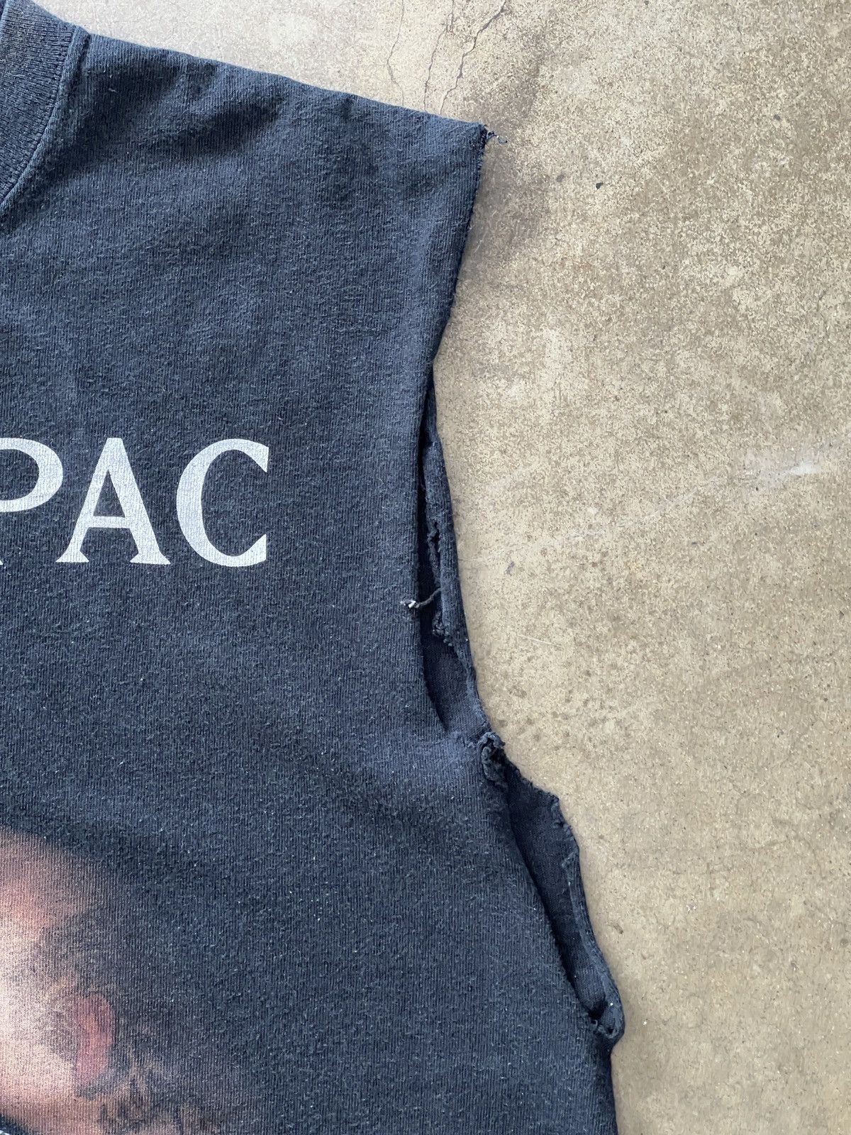 Rap Tees Vintage Tupac All Eyes On Me Death Row Cut Sleeve Tee Medium Size US M / EU 48-50 / 2 - 6 Thumbnail