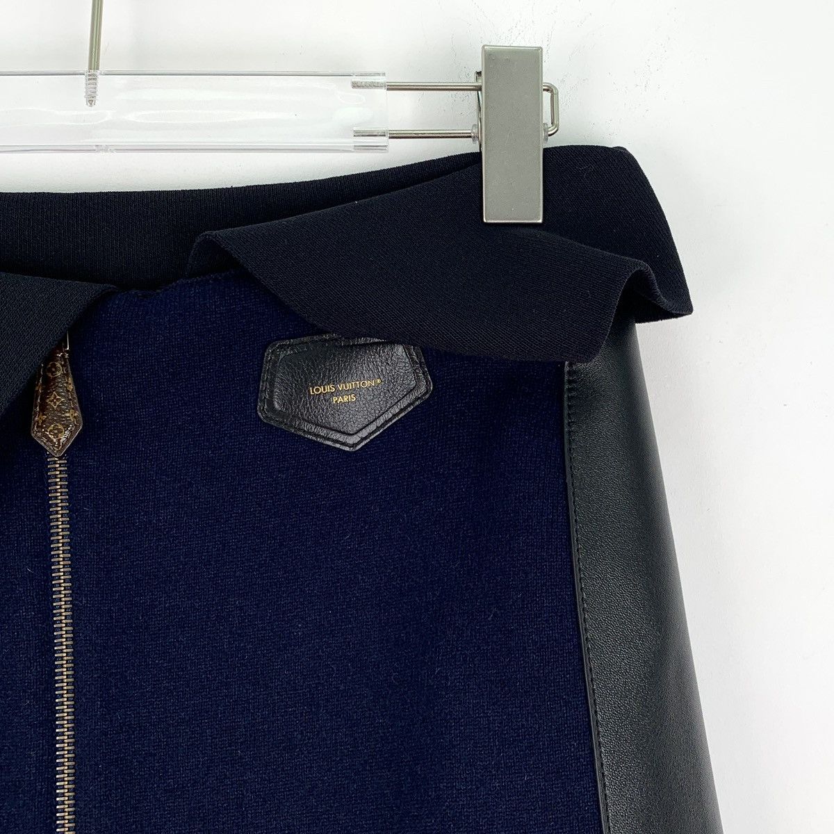 Louis Vuitton Louis Vuitton 2023 Navy Long Wool Skirt K26WX Size 27" / US 4 / IT 40 - 3 Thumbnail