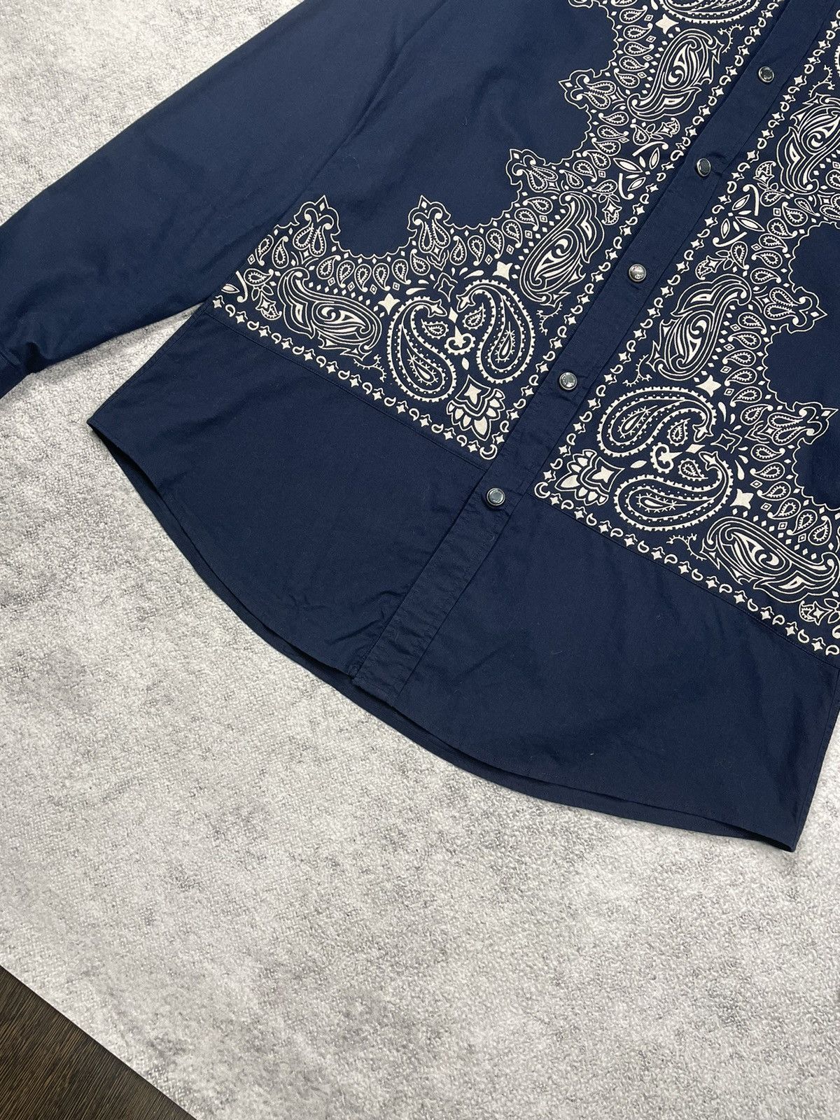 Gucci Gucci bandana Luxury Shirt Button Ups Vintage Cotton Size US M / EU 48-50 / 2 - 2 Thumbnail
