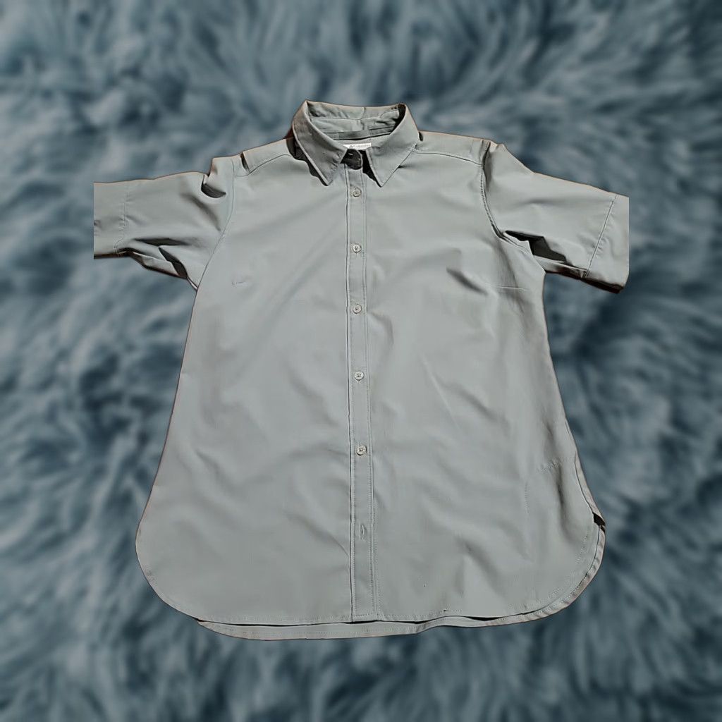 Vintage Columbia Sportswear Co Women's Button-Up Blouse SS Green Small Vented Capable? Size S / US 4 / IT 40 - 1 Thumbnail