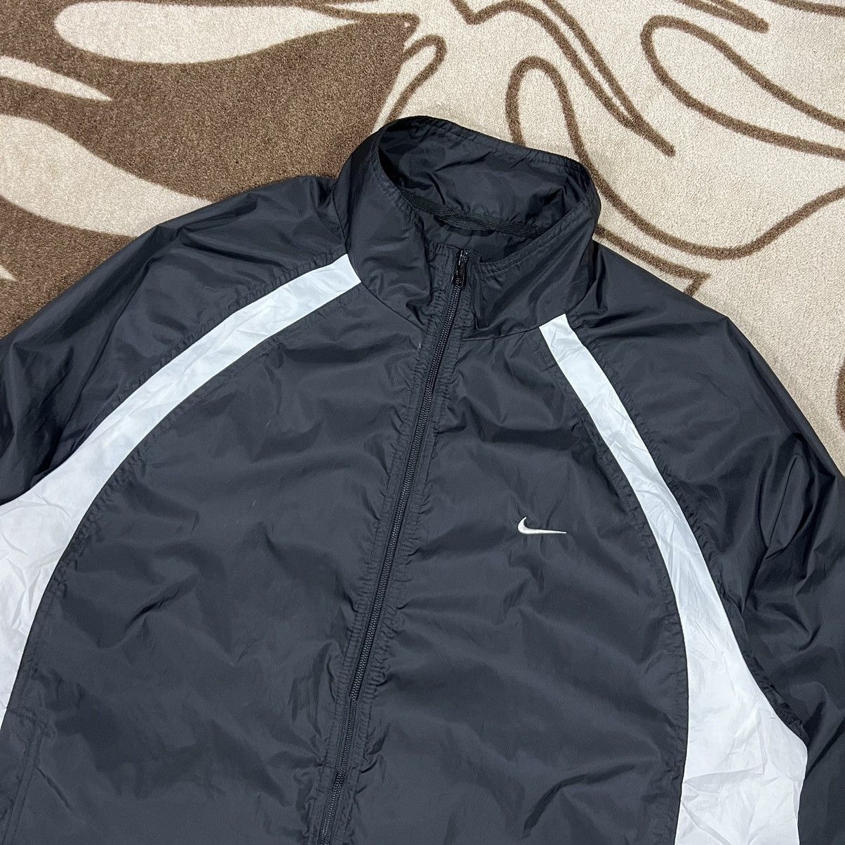 Nike Vintage Nike Windbreaker Jacket Size US L / EU 52-54 / 3 - 4 Thumbnail