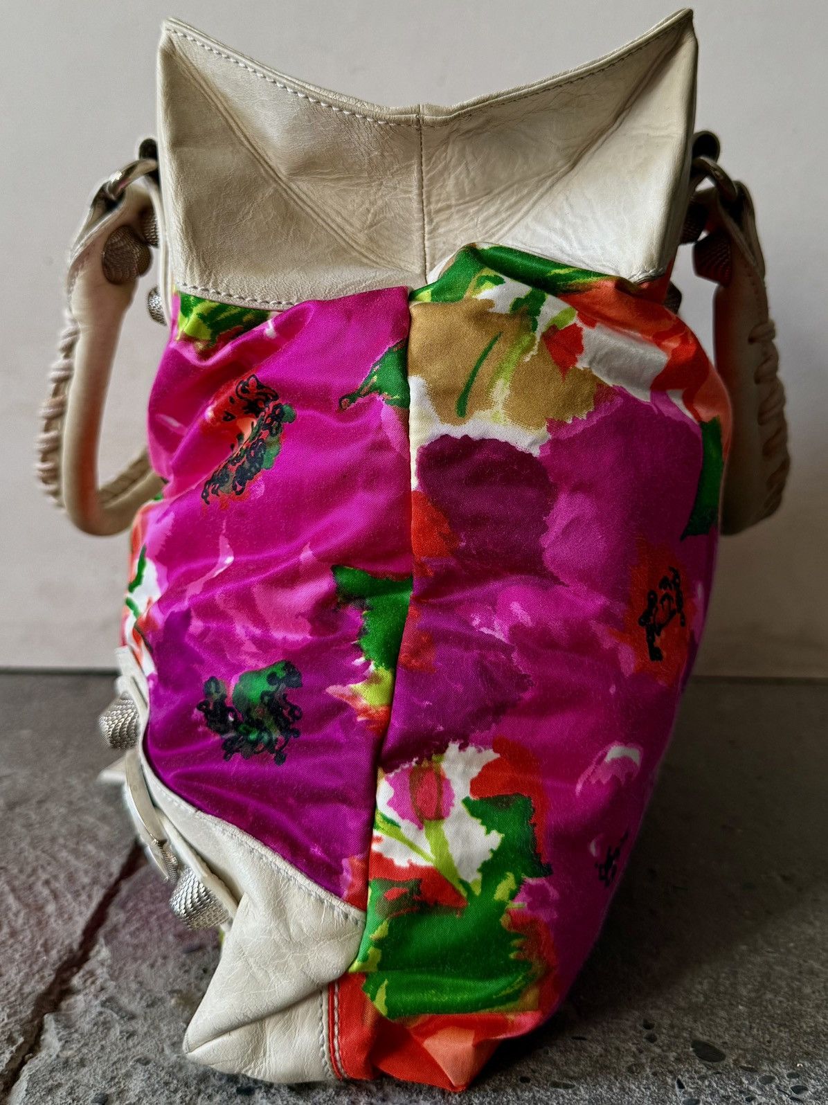 Balenciaga Balenciaga - 2000’s - Classic Motocross - Floral Satin Bag Size ONE SIZE - 10 Thumbnail