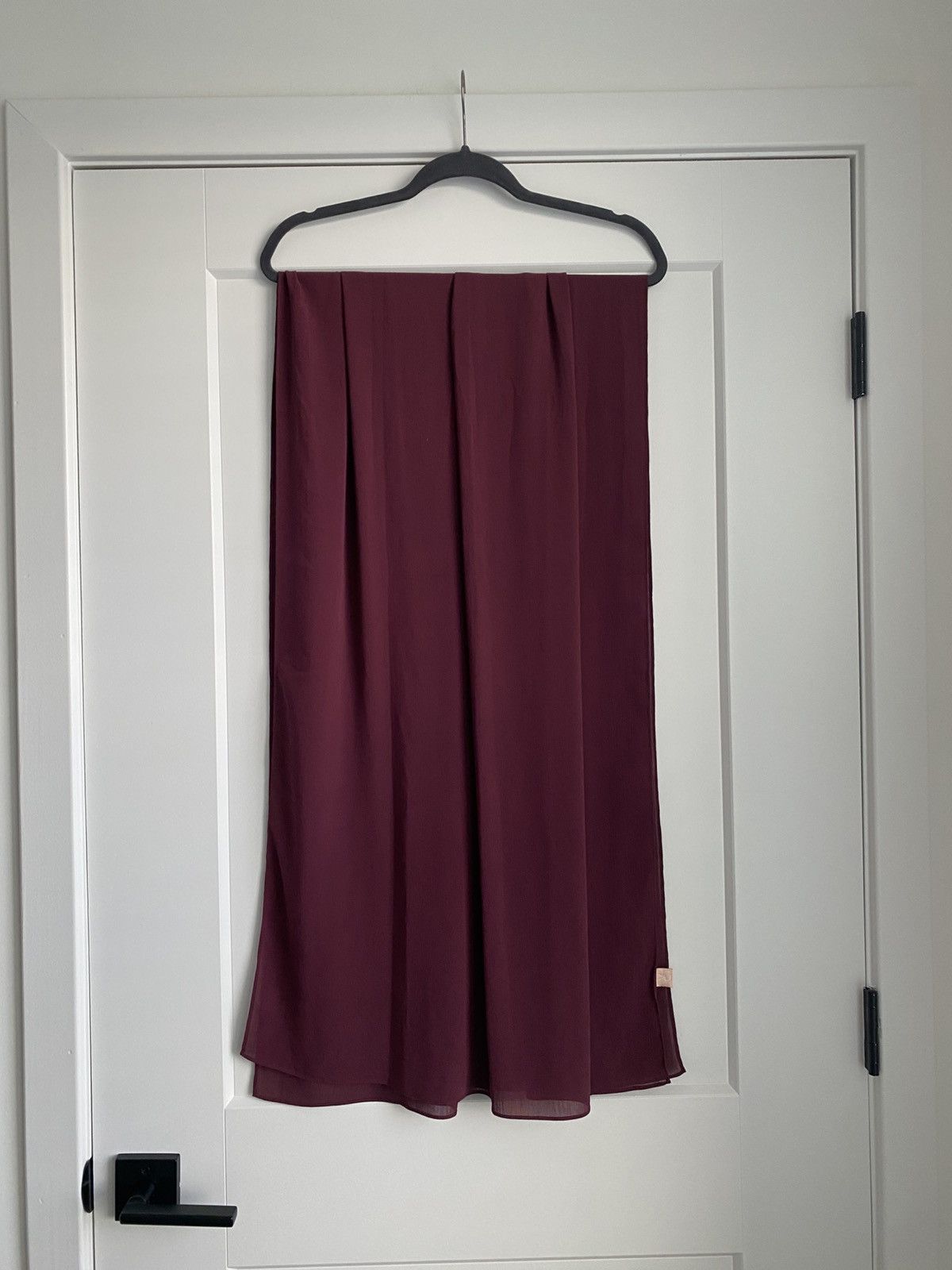 Other VOILE CHIC Chiffon Deep Burgundy Hijab Scarf For Women Size ONE SIZE - 2 Thumbnail