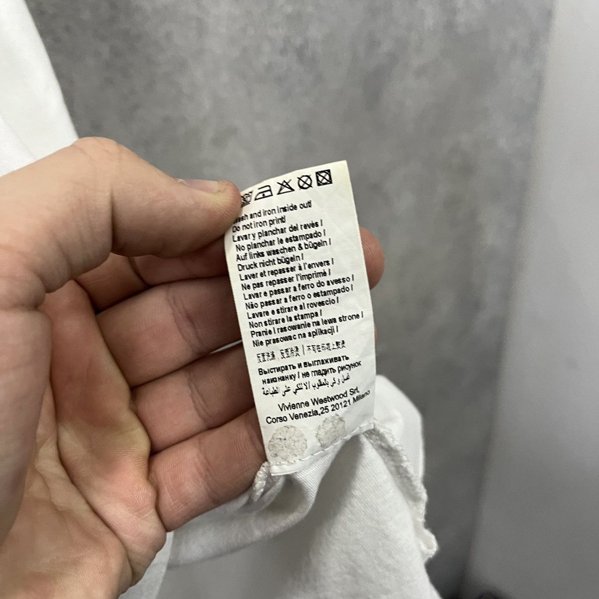 Vivienne Westwood Vivienne Westwood T shirt Big Logo White Size US M / EU 48-50 / 2 - 13 Thumbnail