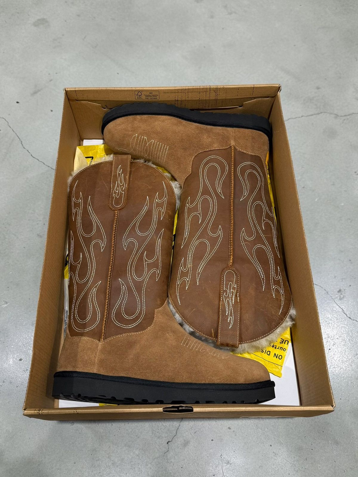 Gallery Dept. × Ugg Gallery Dept UGG stitched boot size 9 Size US 9 / EU 42 - 6 Thumbnail