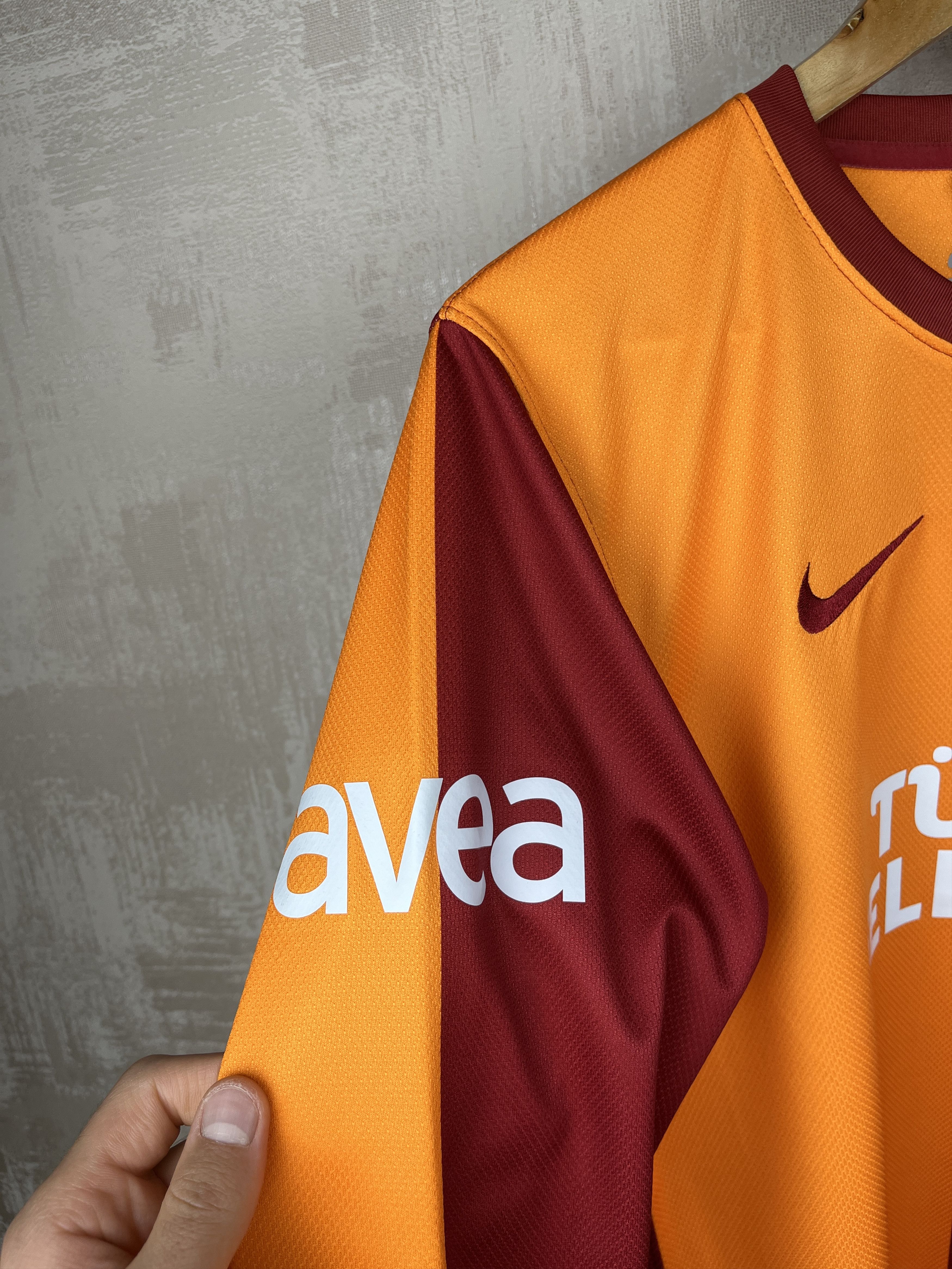 Nike Galatasaray Home Shirt 2013-2014 Soccer Football L/S Jersey Size US S / EU 44-46 / 1 - 7 Thumbnail
