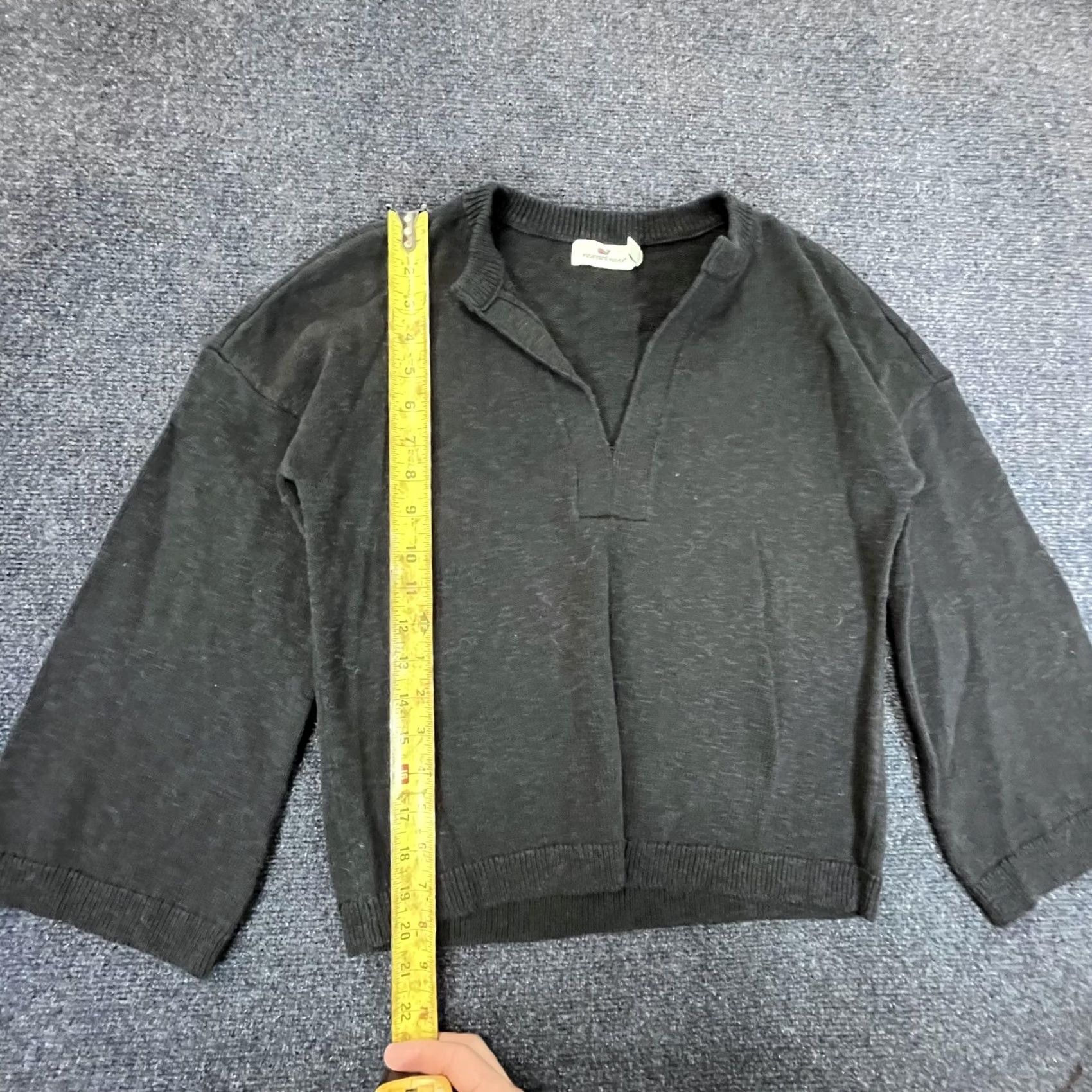 Vineyard Vines Vineyard Vines Sweater Womens XXS Gray Pullover 3/4 Sleeve V-Neck Logo Casual SYNOPSIS: Split Neck Size XXS / US 00 / IT 34 - 4 Thumbnail