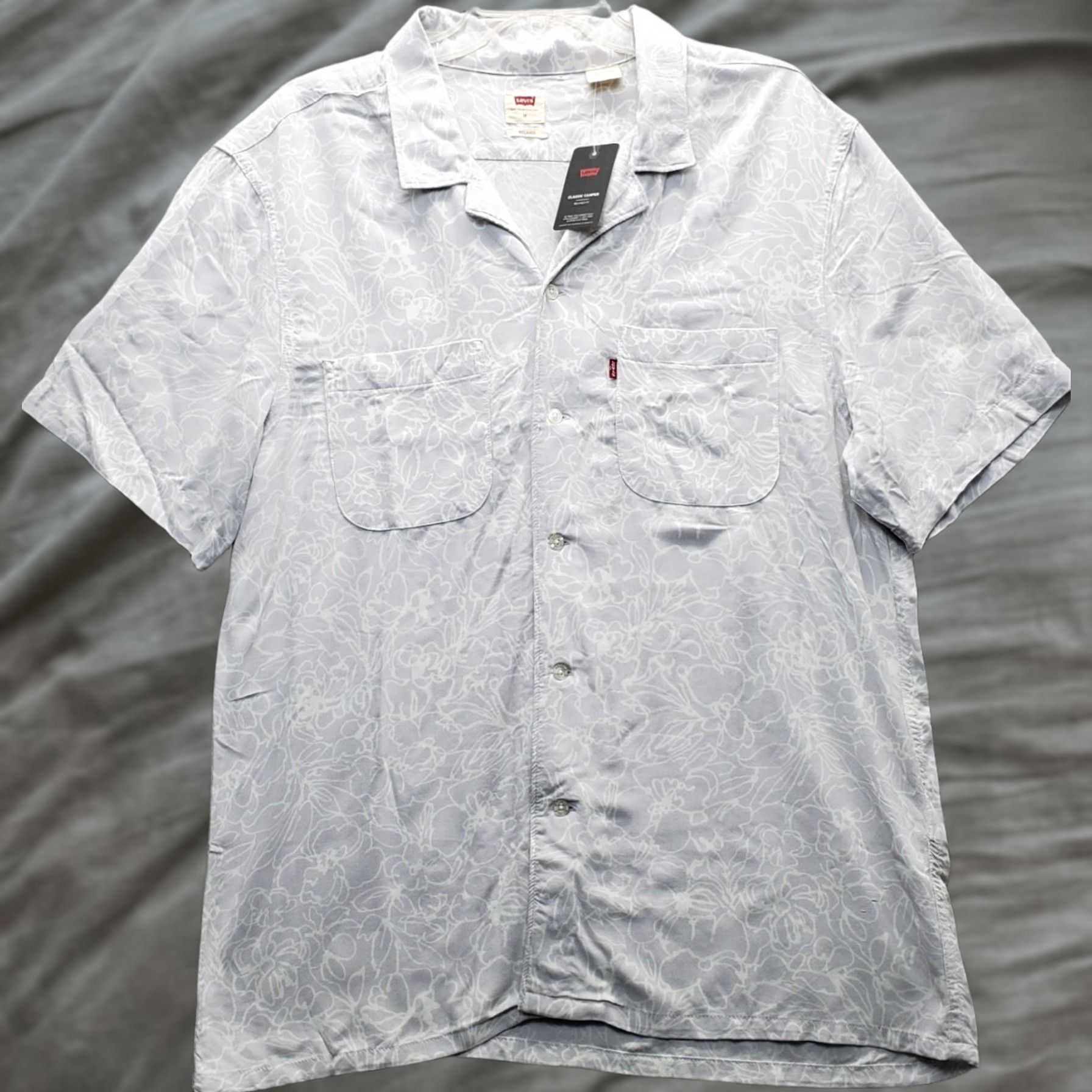 Levi's Levi's Classic Camp Shirt Mens M Multicolor Floral Relaxed Fit Chest Pocket 219760121 Size US M / EU 48-50 / 2 - 1 Thumbnail