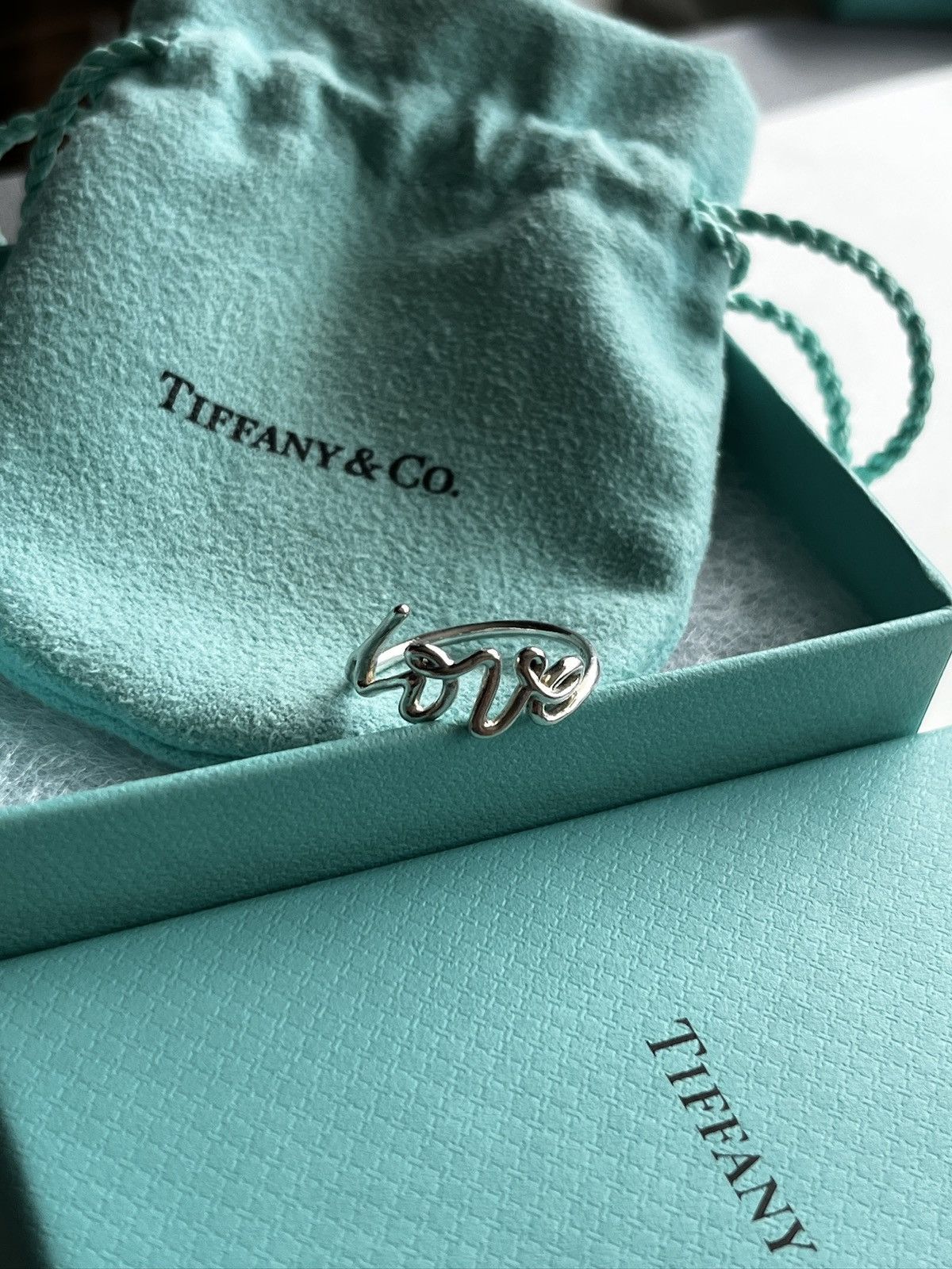 Tiffany & Co. Paloma Picasso Graffiti Love Ring Size ONE SIZE - 8 Thumbnail