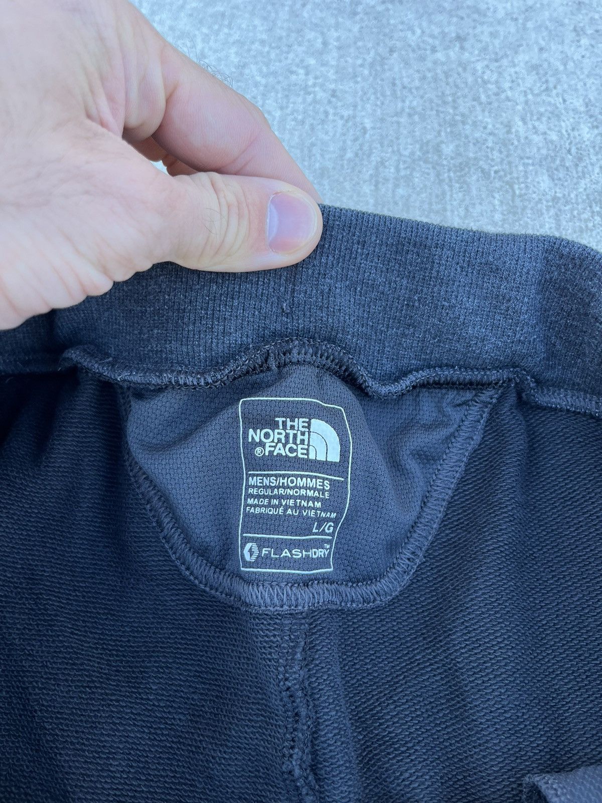 The North Face The North Face Shorts Size US 34 / EU 50 - 4 Thumbnail