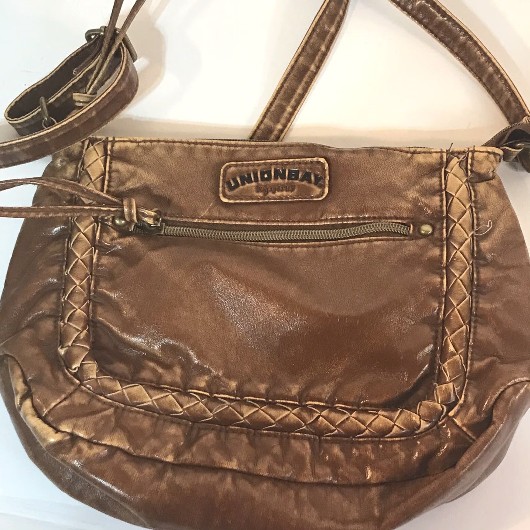 Vintage Unionbay Women's Crossbody Bag - Medium Faux Leather, Golden Brown, Zip Closure, Adjustable Strap, Lightweight, Stylish, Rustic, 11.5x9.5 inches Size ONE SIZE - 5 Thumbnail
