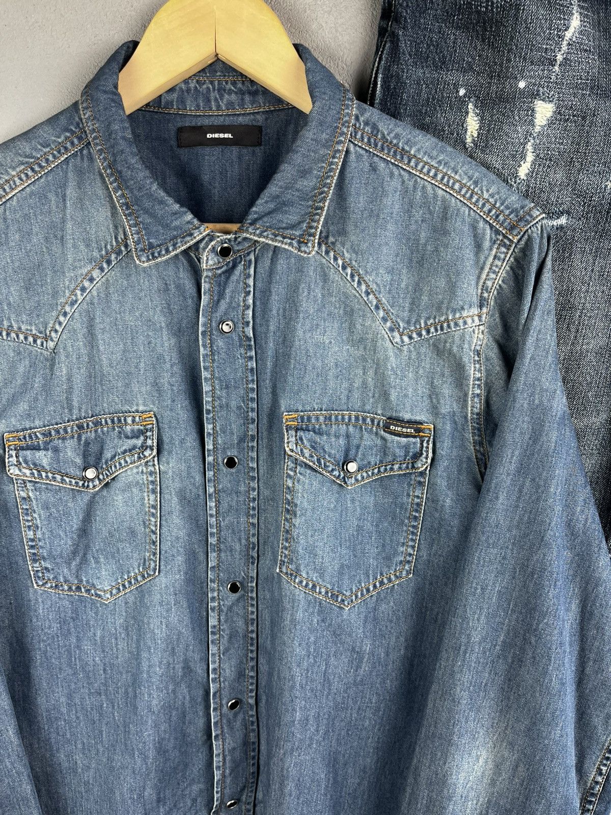 Diesel Diesel denim shirt distressed size xl Size US XL / EU 56 / 4 - 4 Thumbnail