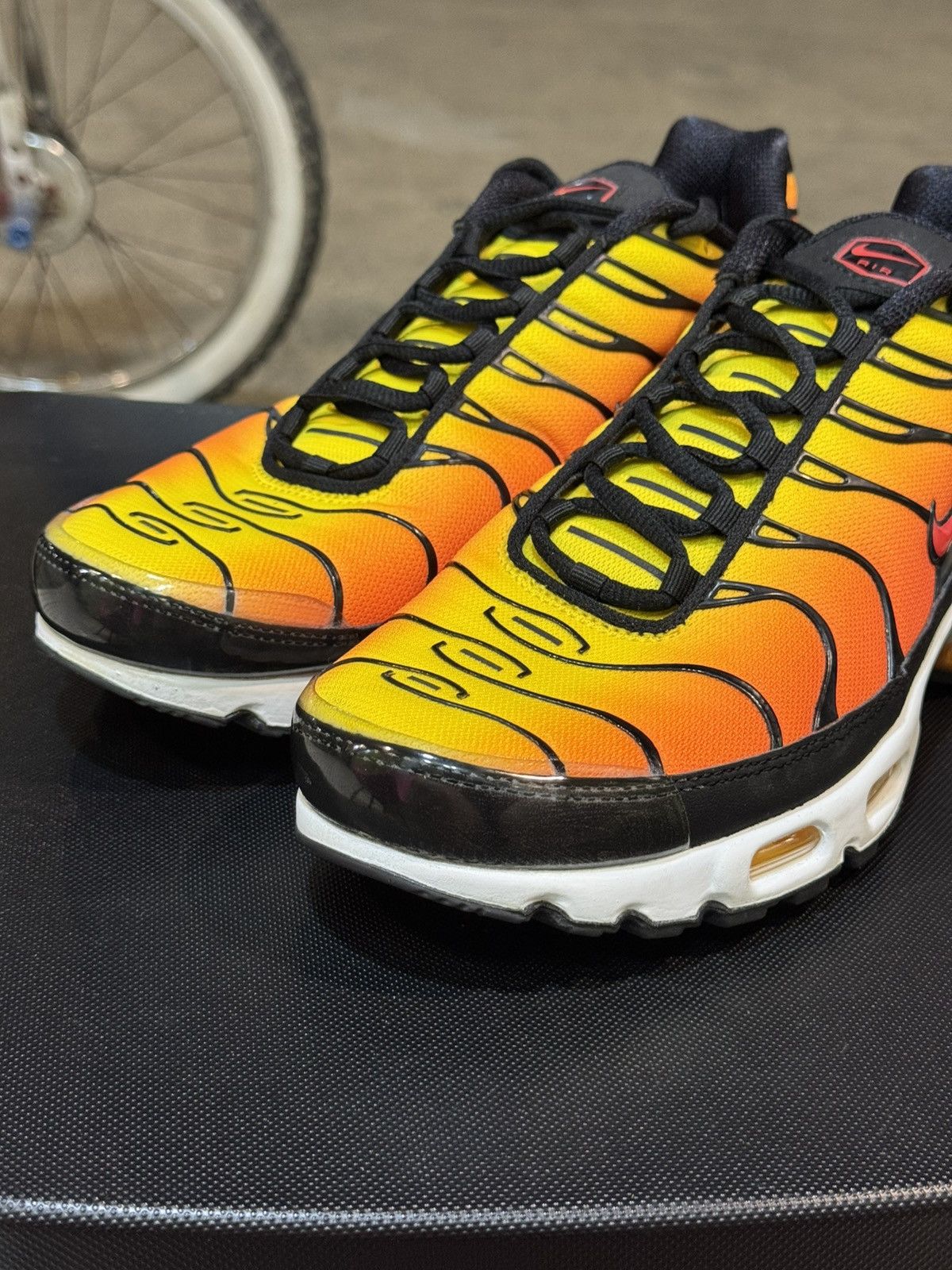 Nike Nike Air Max Plus TN "Sunset" OG Shoes Size US 9 / EU 42 - 4 Thumbnail